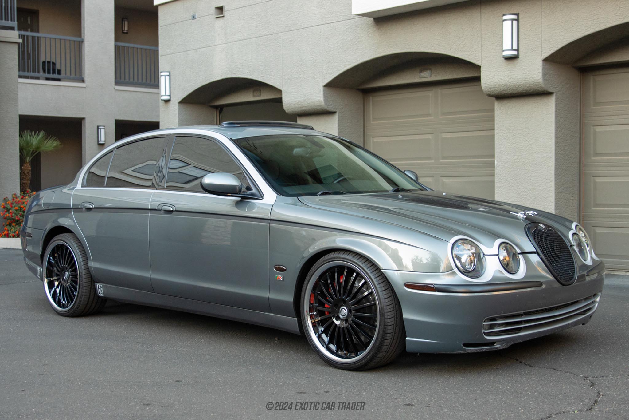 2003 Jaguar S-Type - Overview Photo