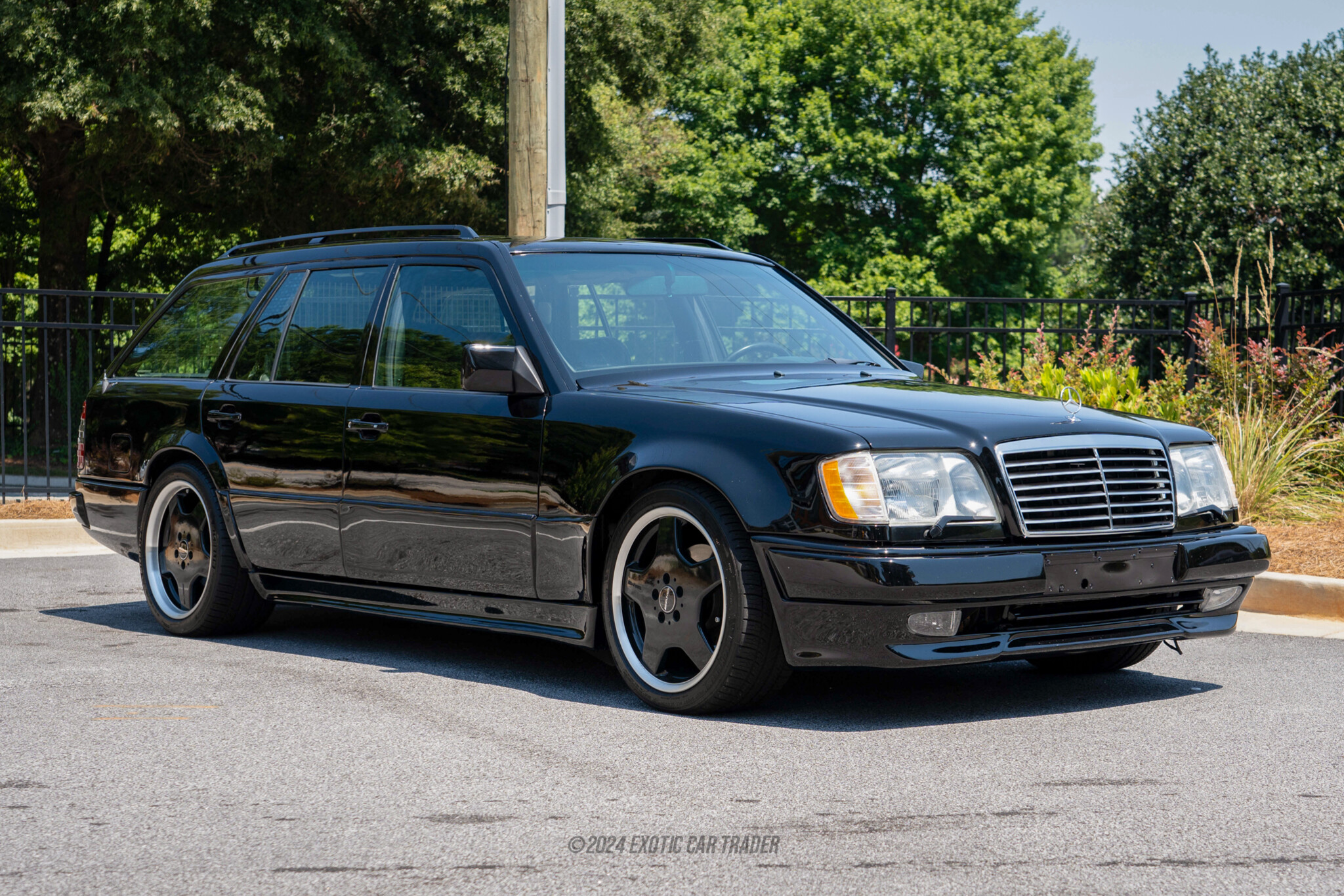 1995 Mercedes-Benz E320 - Overview Photo