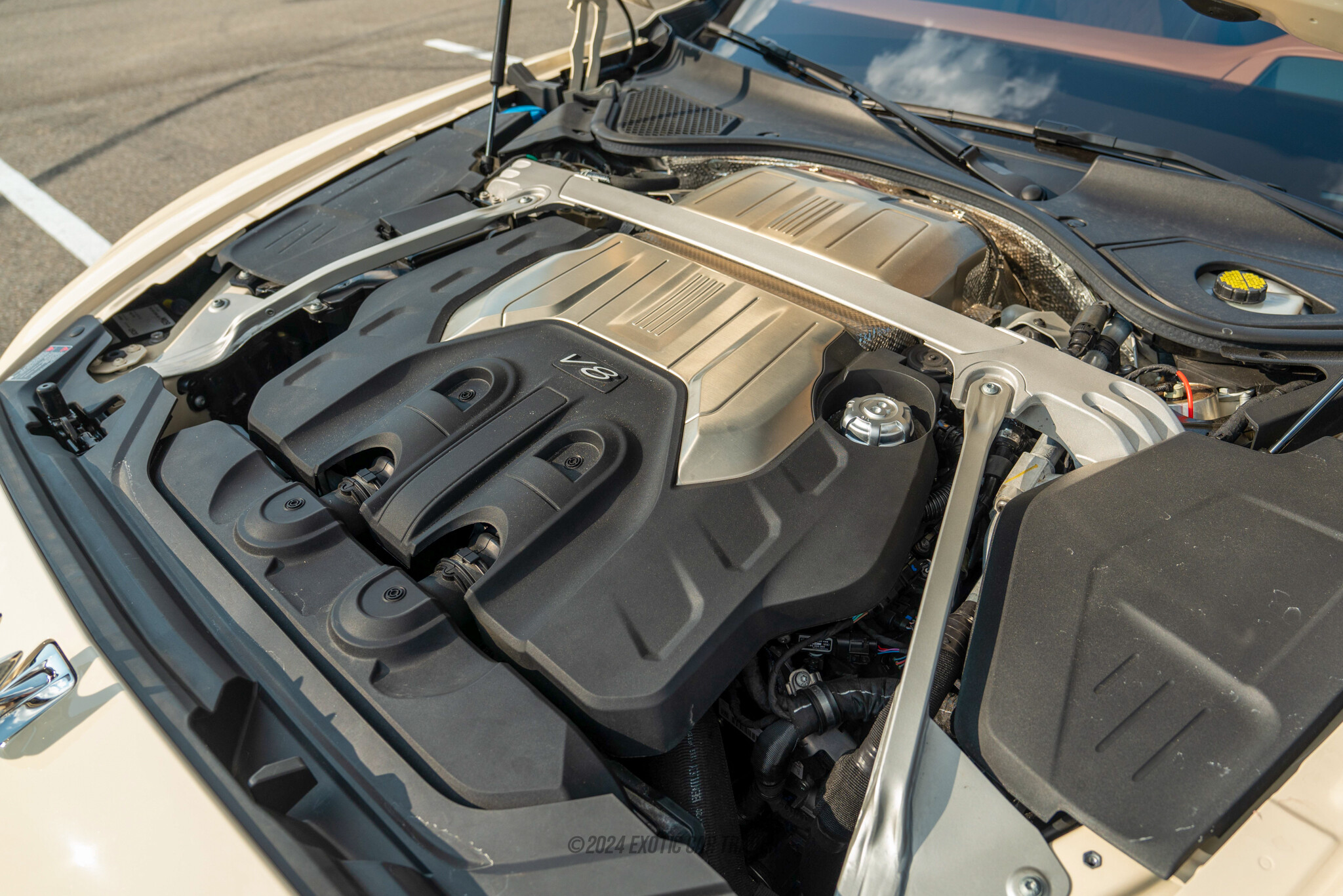 2021 Bentley Flying Spur - Engine Photo