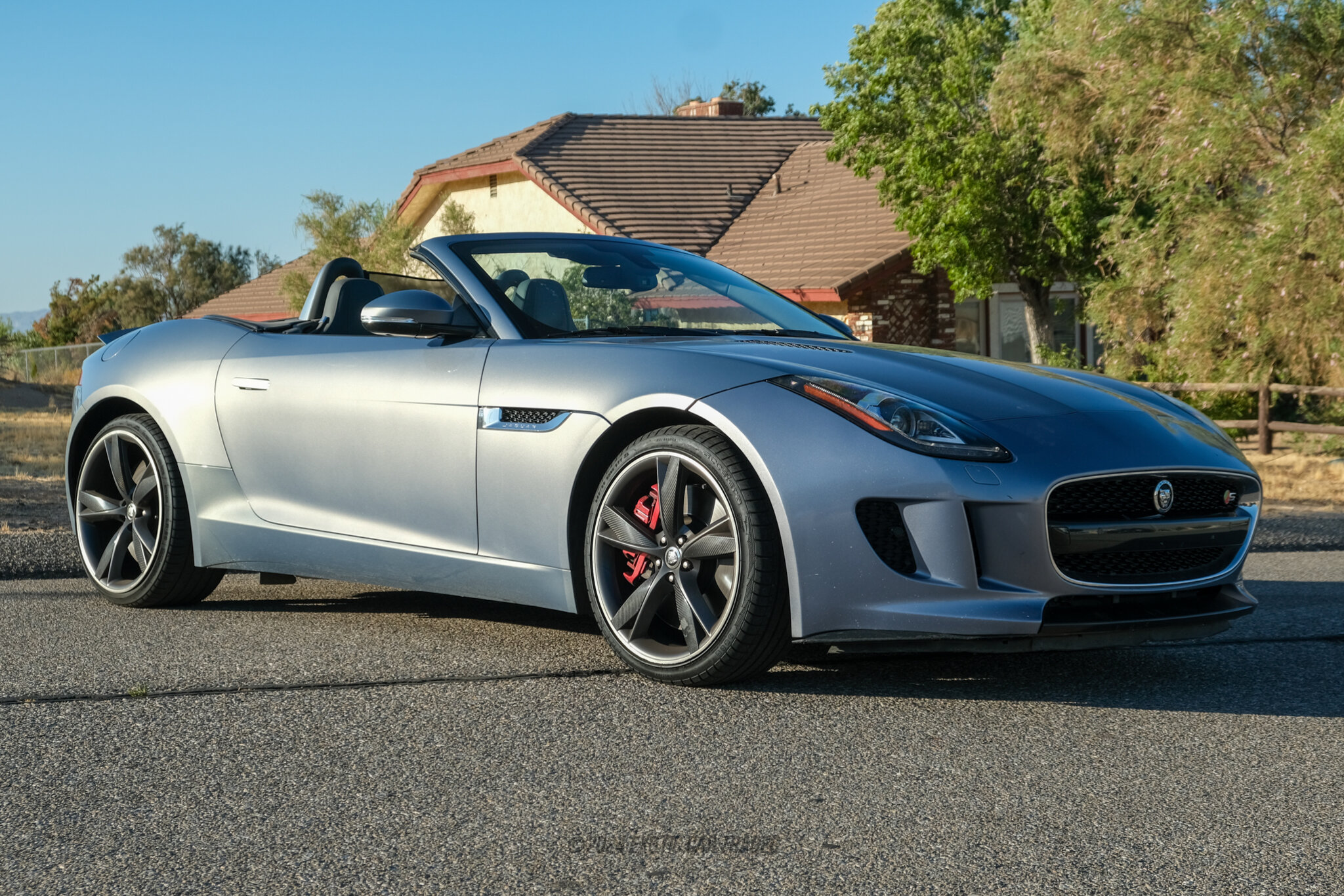 2014 Jaguar F-TYPE - Overview Photo