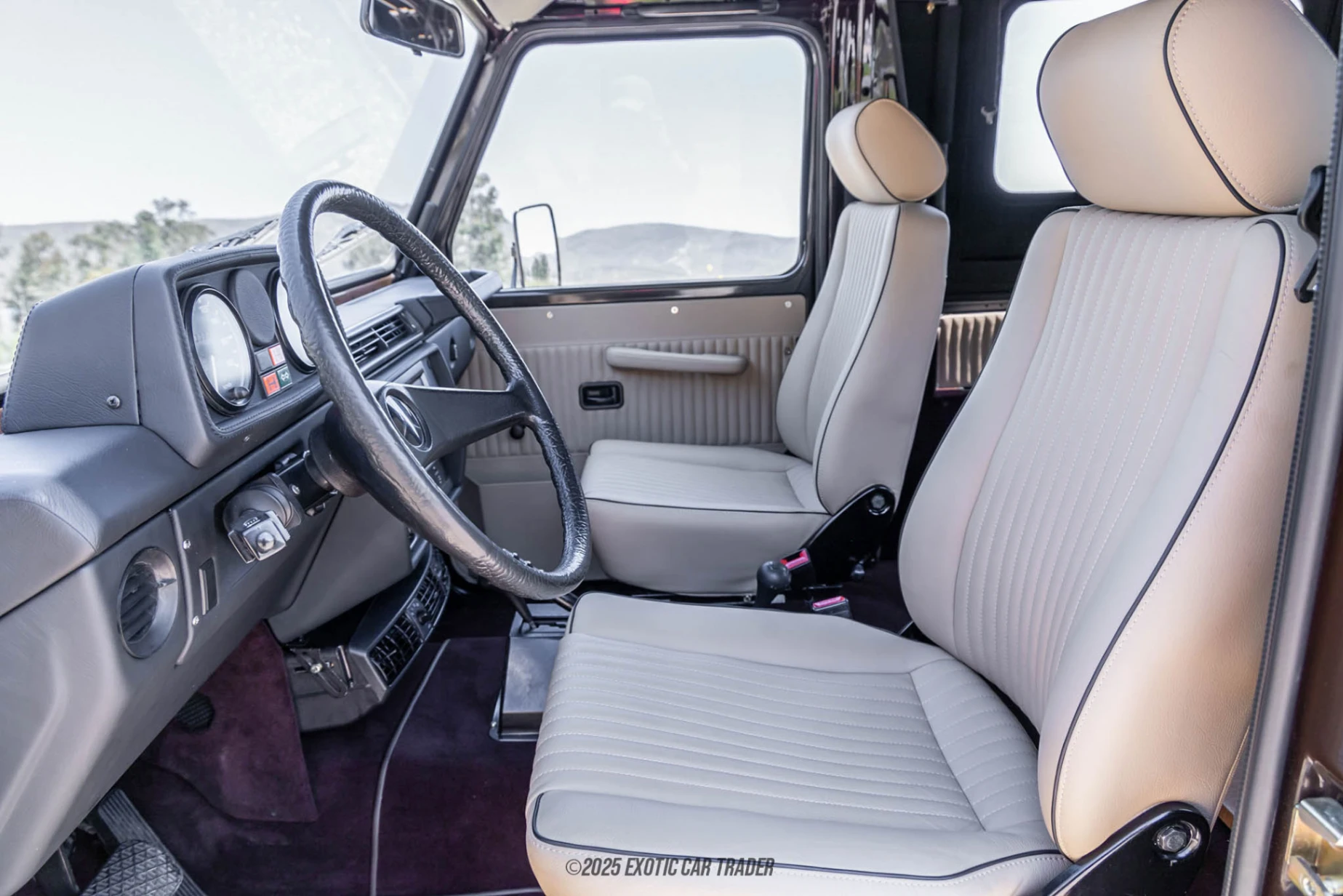 Mercedes-Benz 230GE Mercedes-Benz 230GE - Interior