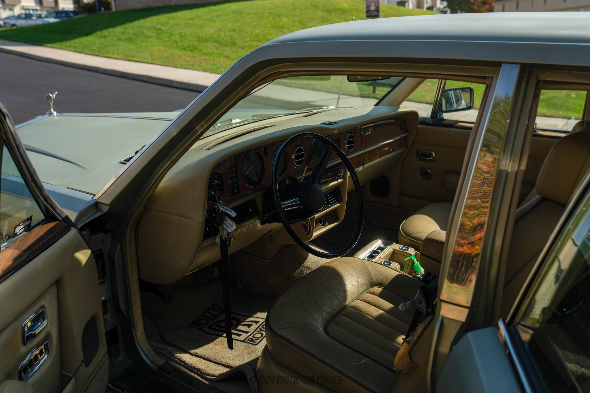1982 Rolls-Royce Silver Spirit - Interior Photo