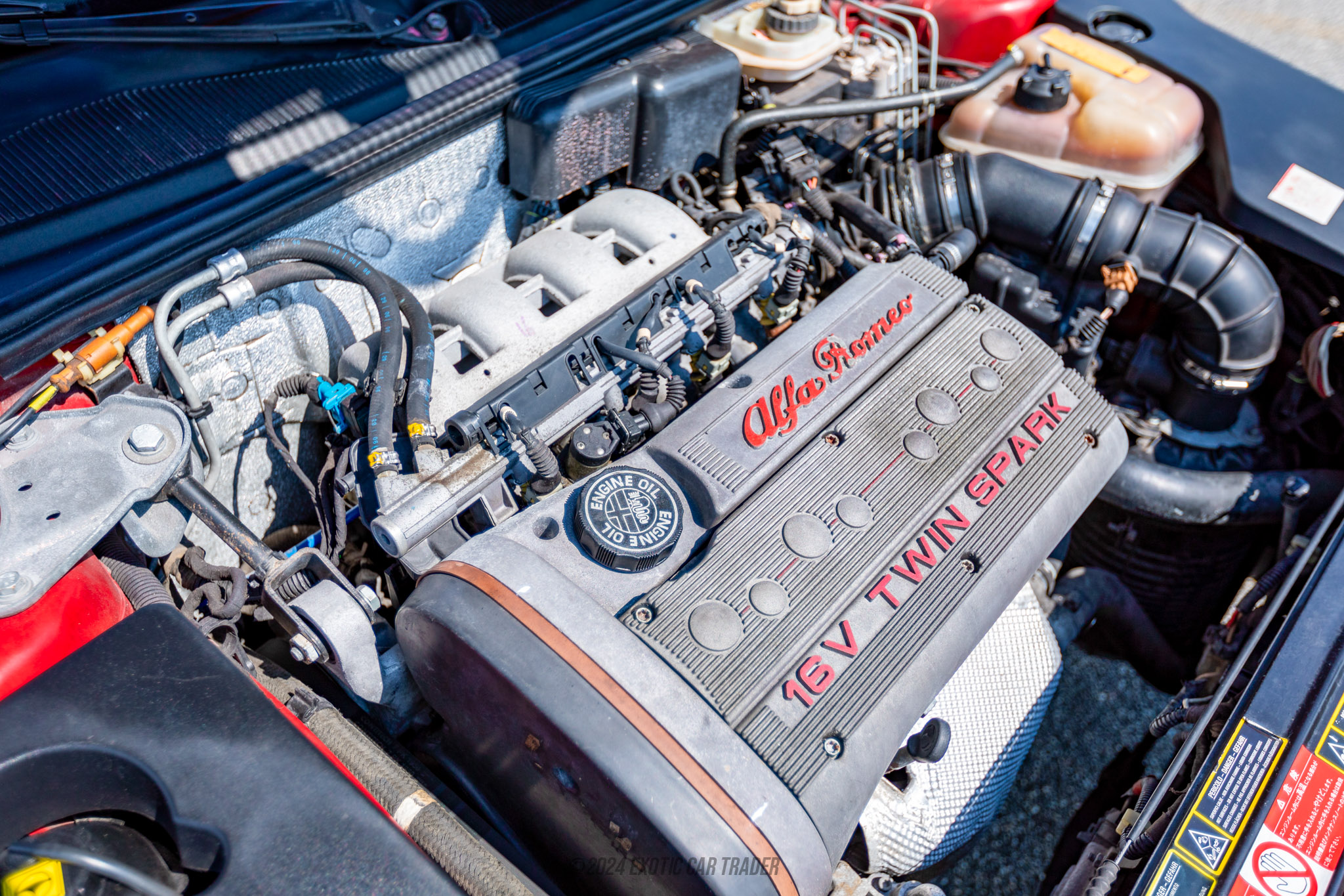1997 Alfa Romeo Spider - Engine Photo