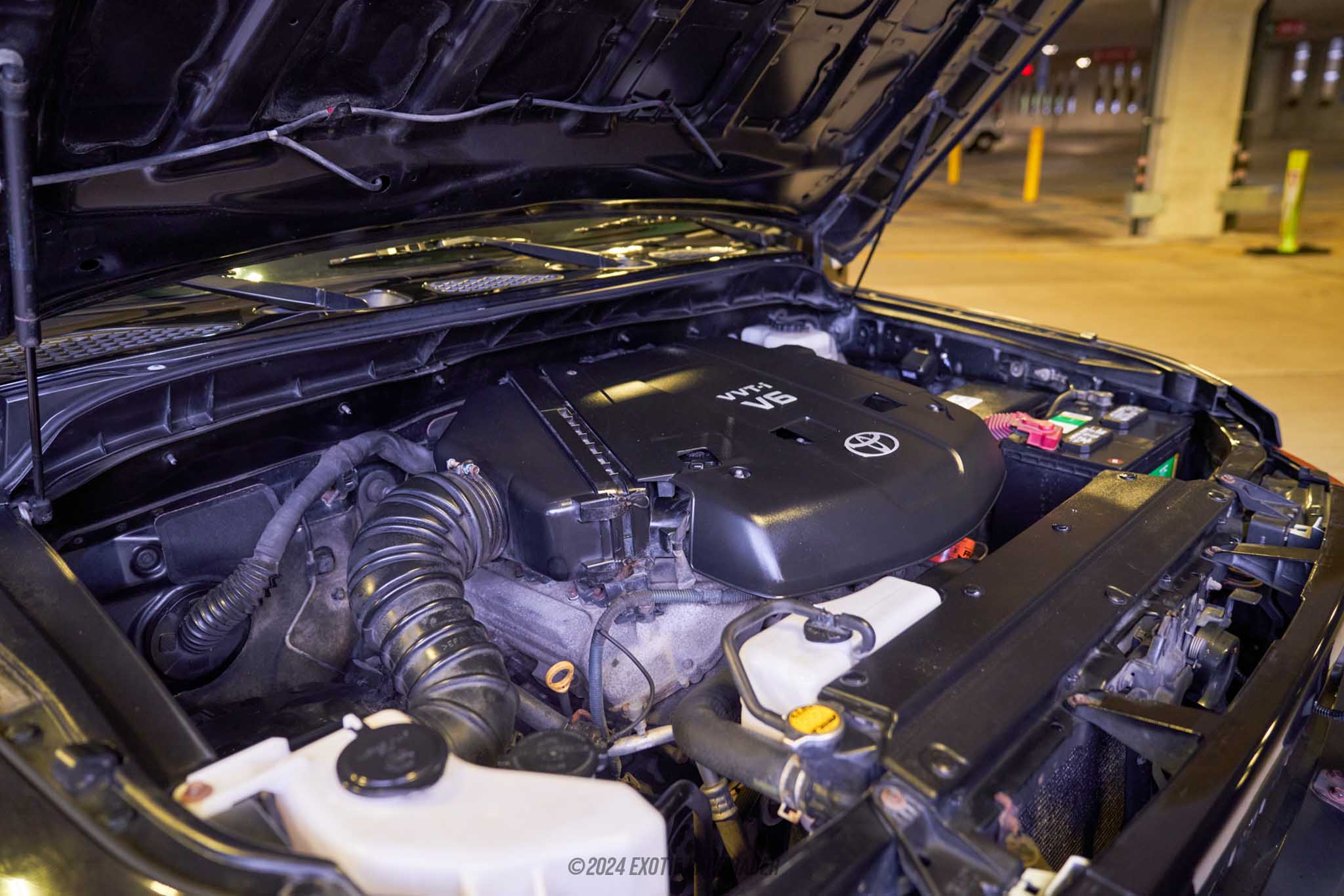 2008 Toyota FJ Cruiser - Engine Photo