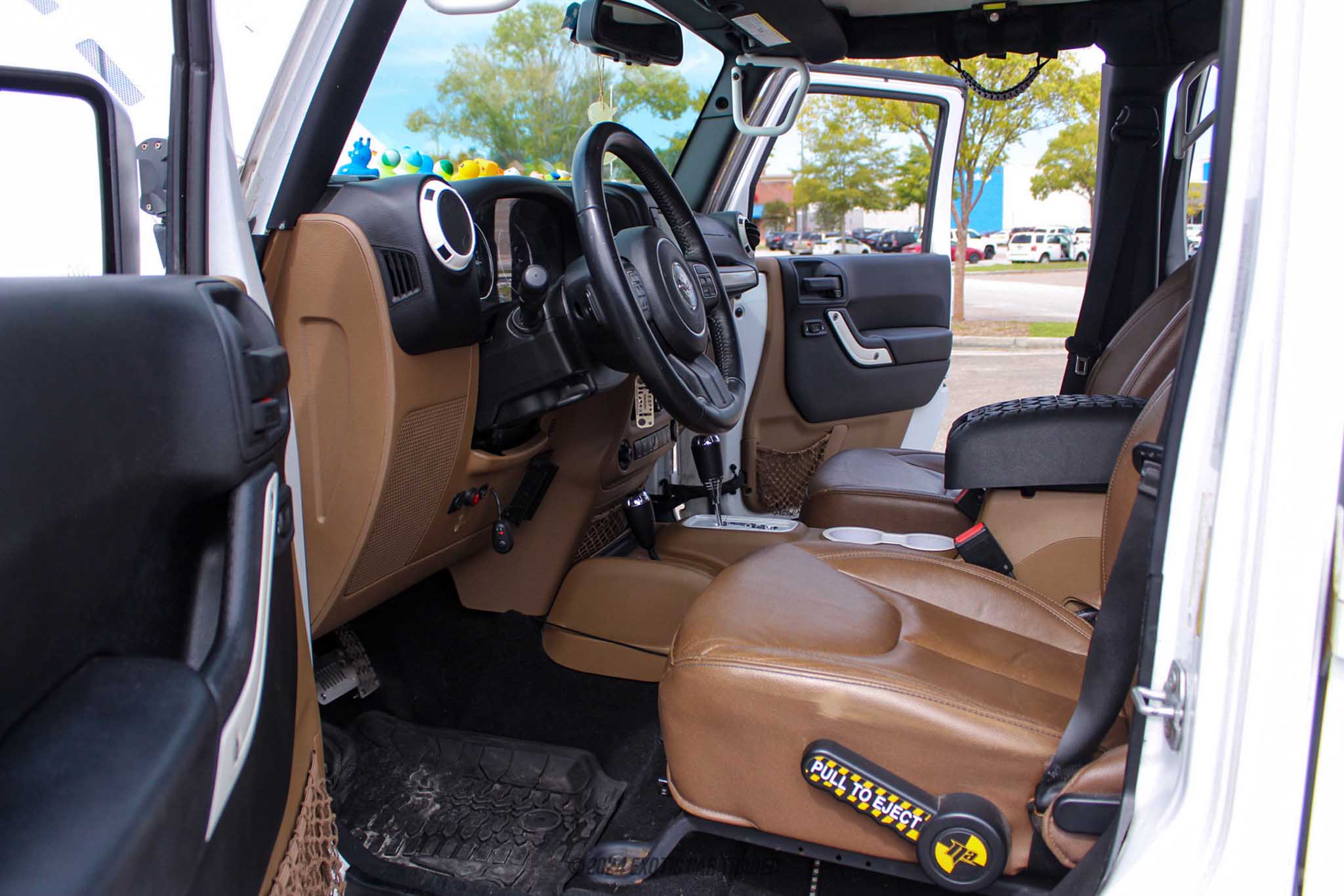 2016 Jeep Wrangler - Interior Photo