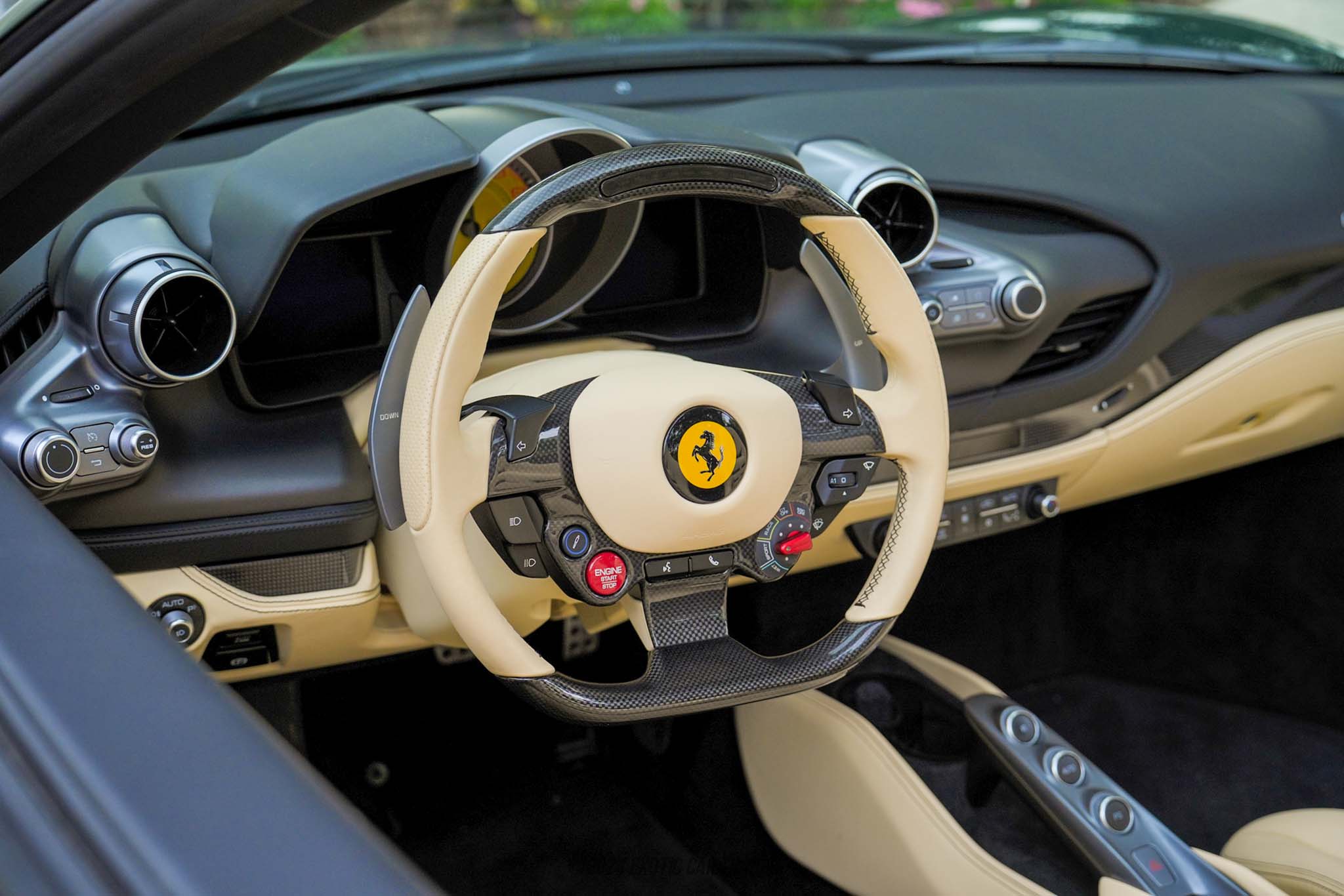 2022 Ferrari F8 Spider - Interior Photo
