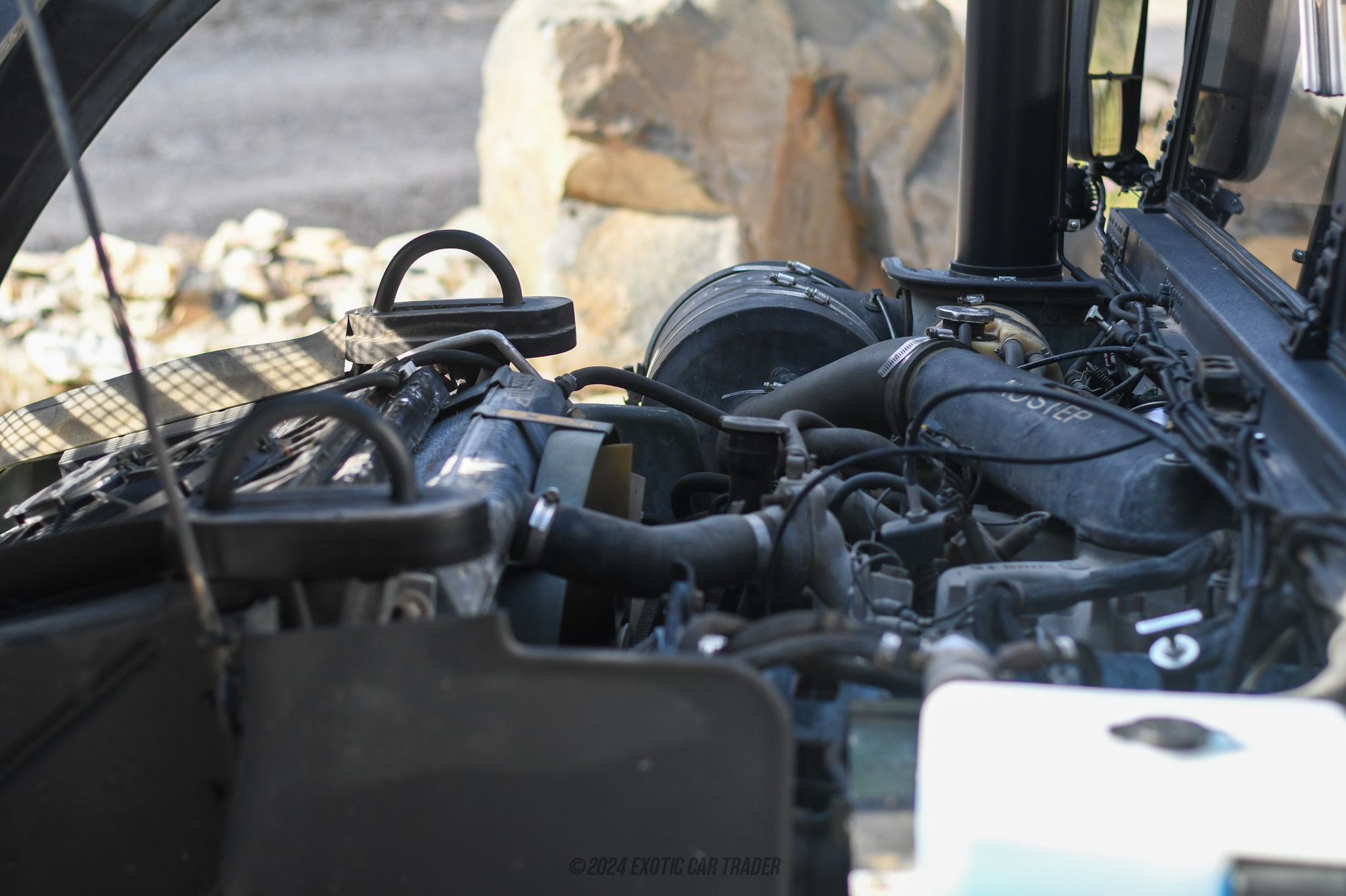 1991 AM General Humvee - Engine Photo