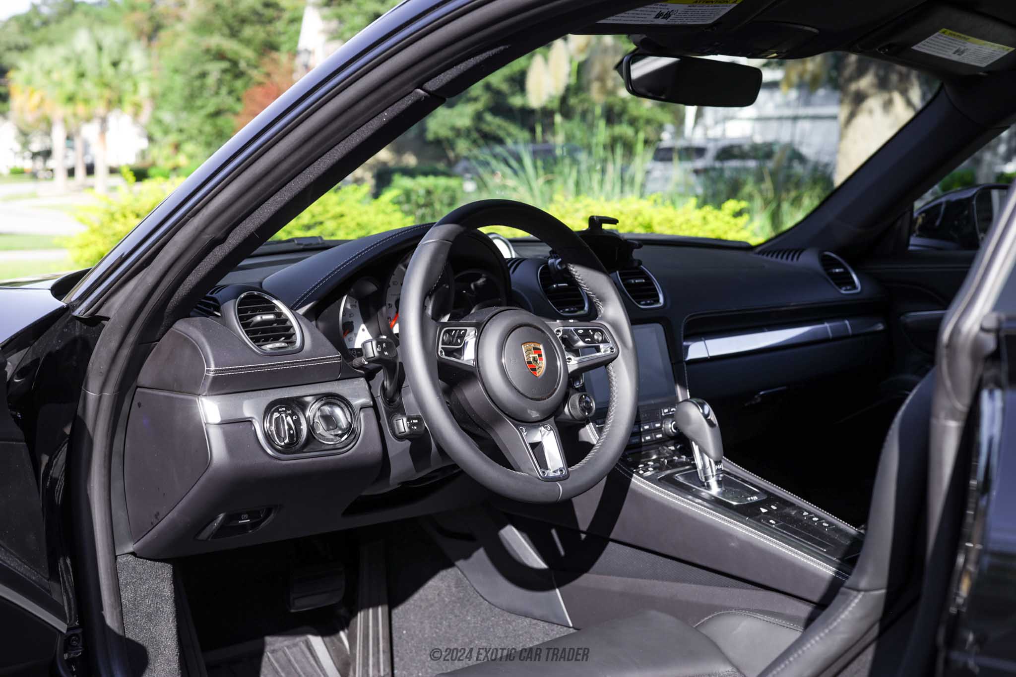 2024 Porsche 718 Cayman - Interior Photo