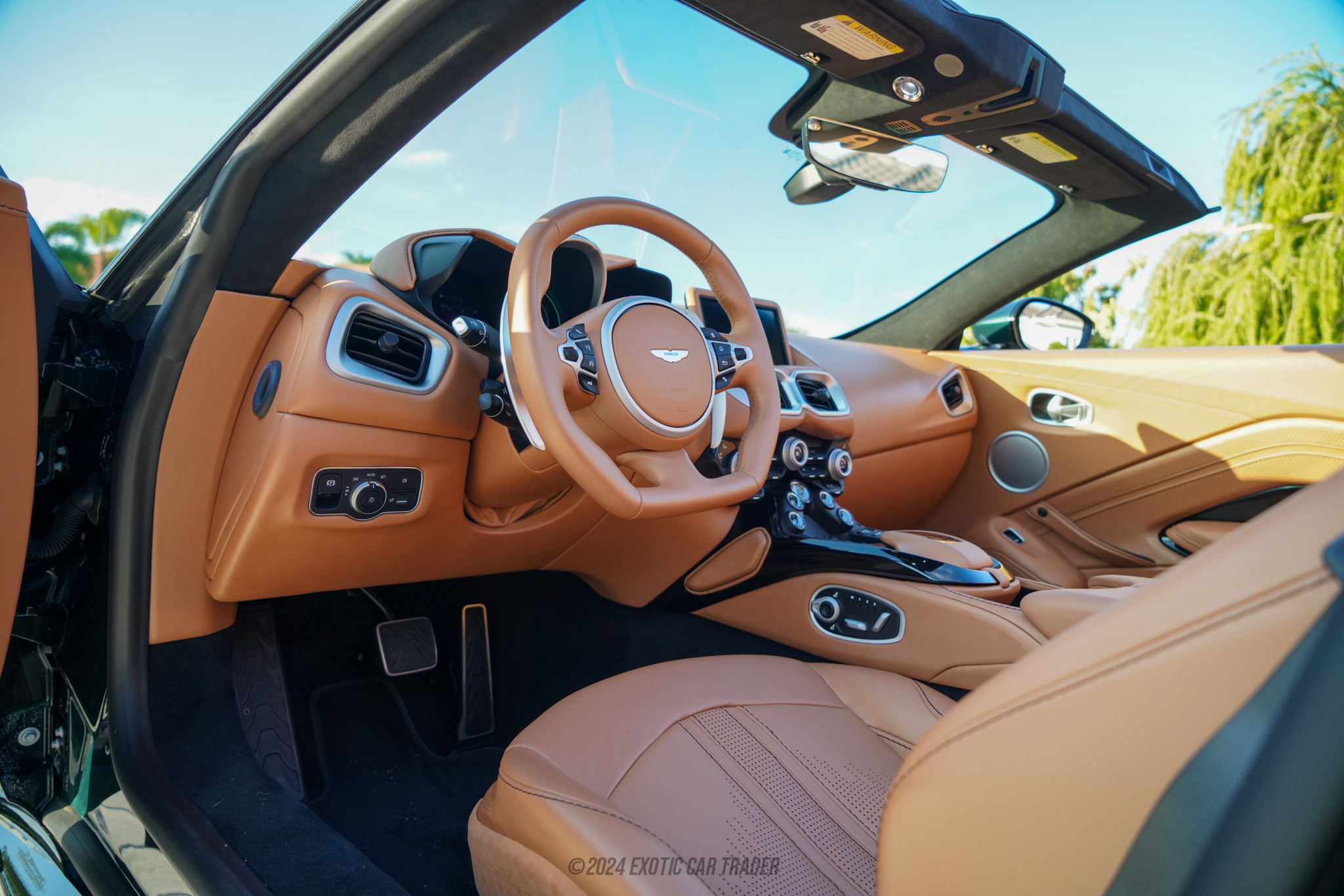 2021 Aston Martin Vantage  - Interior Photo