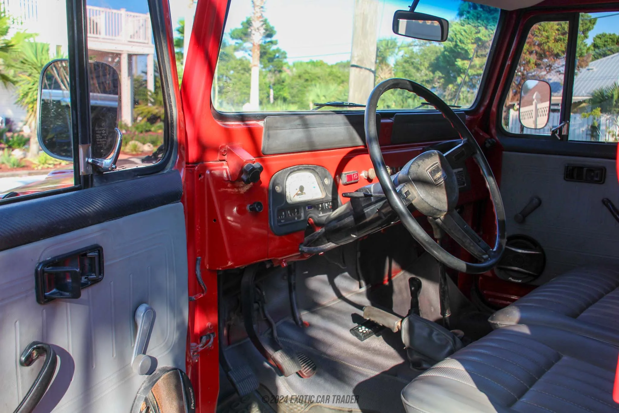 1982 Toyota Land Cruiser - Interior Photo