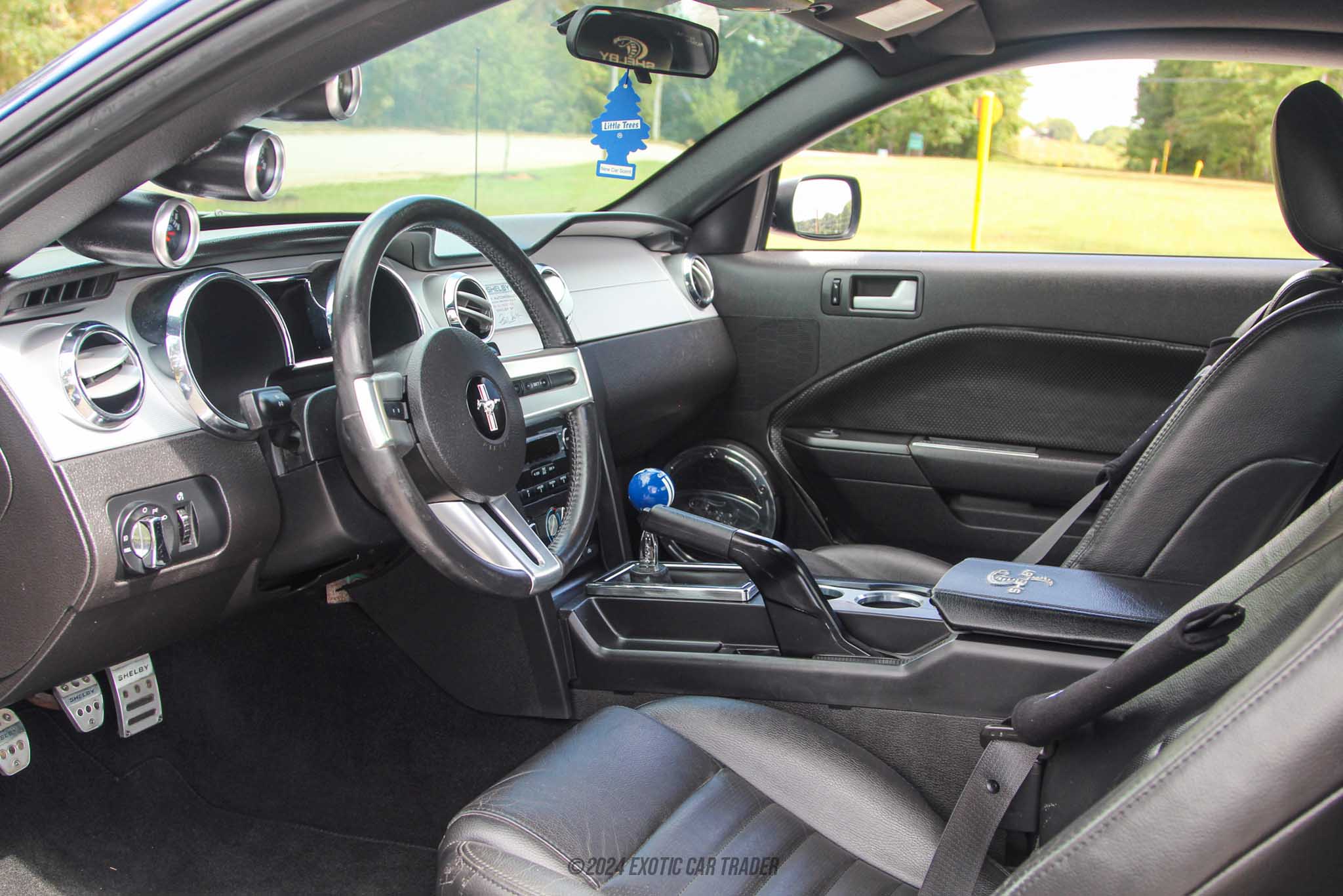 2008 Ford Mustang - Interior Photo