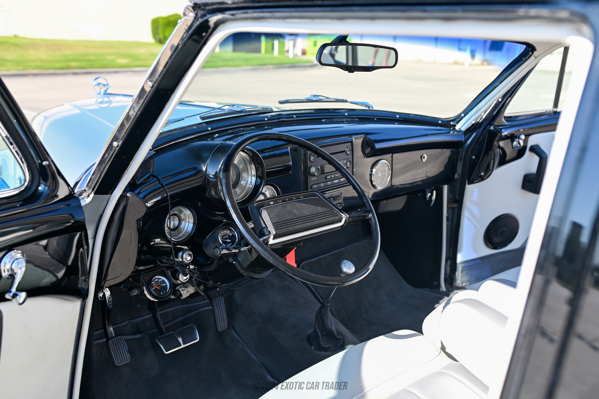 1950 Buick Super - Interior Photo