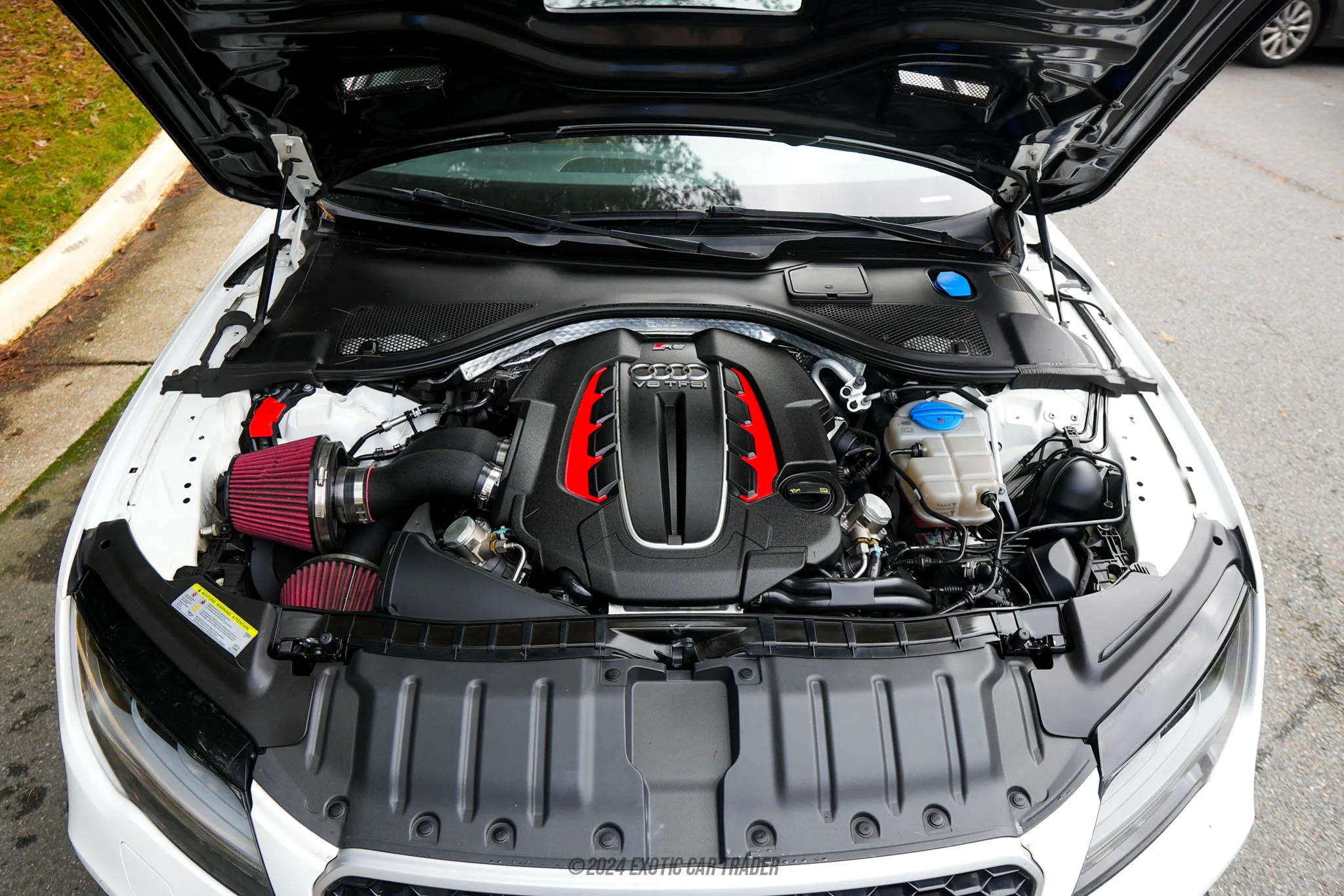 2015 Audi RS7 - Engine Photo