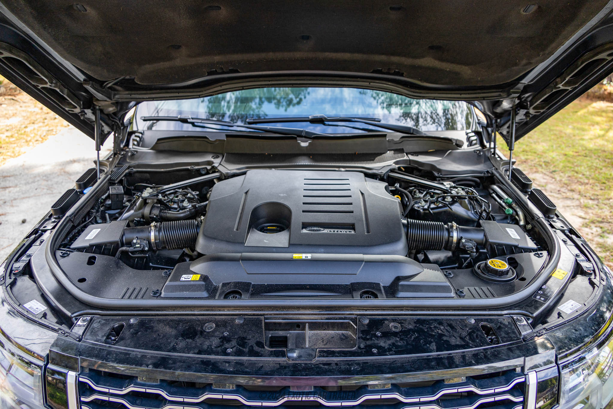 2021 Land Rover Range Rover - Engine Photo