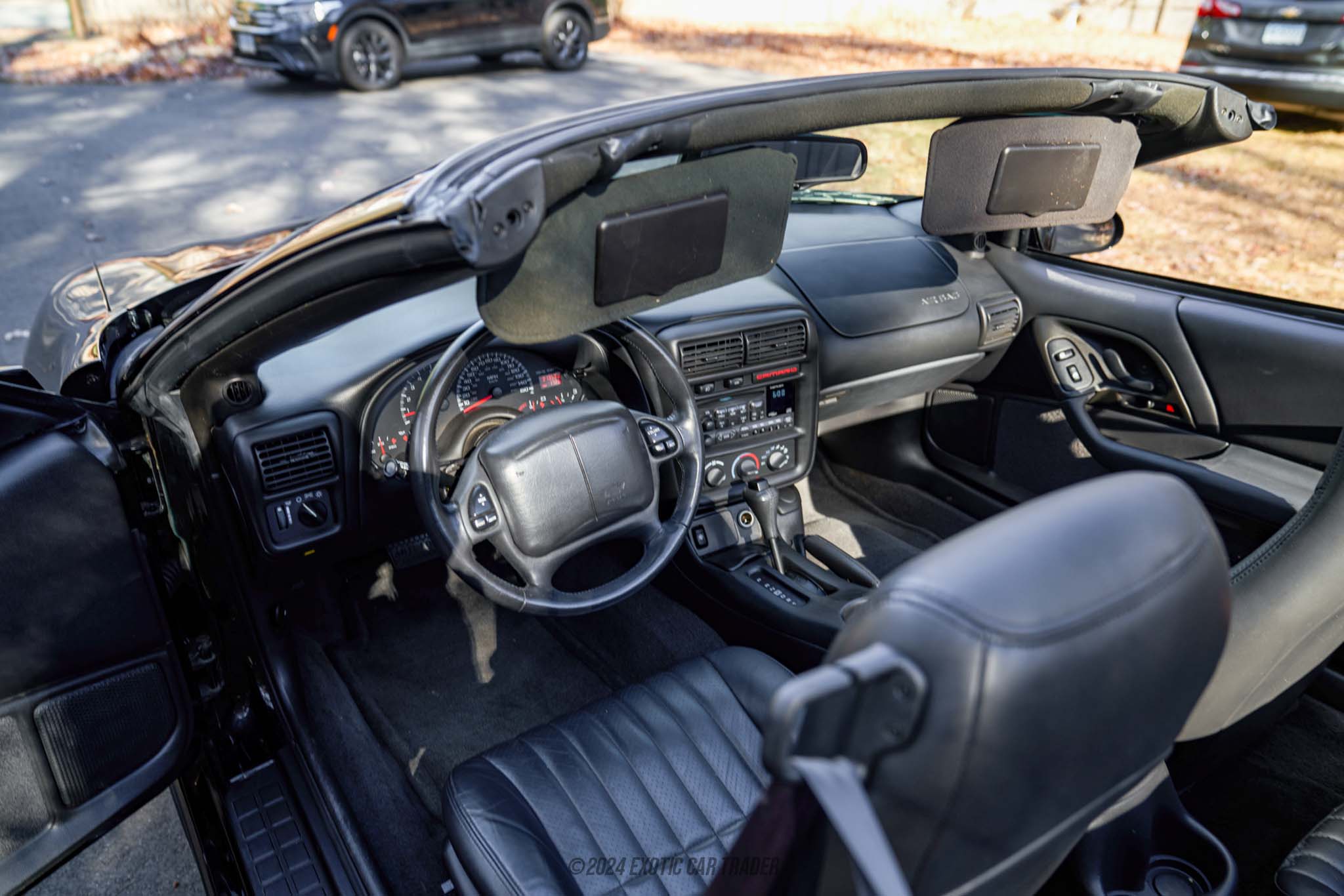 2000 Chevrolet Camaro - Interior Photo