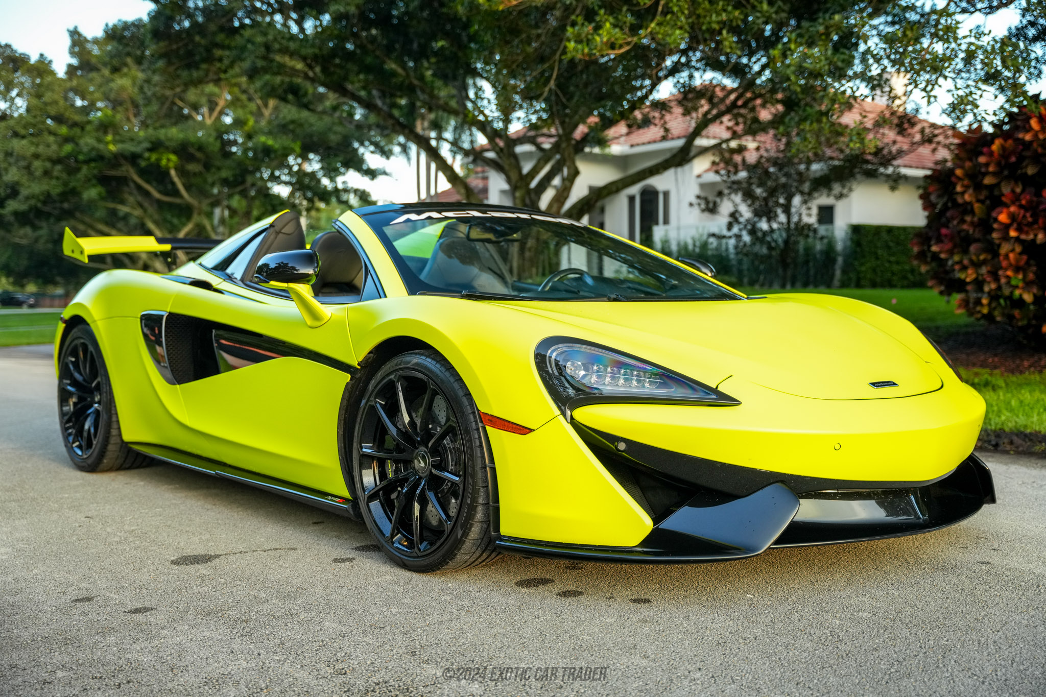 2020 McLaren 570S - Overview Photo