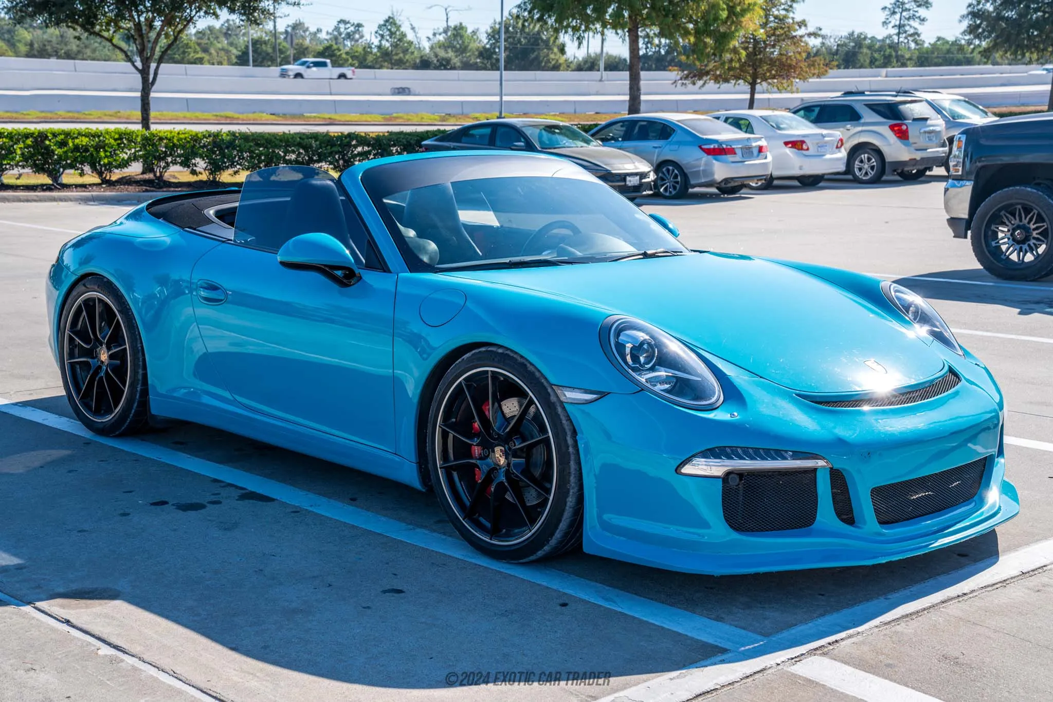 2014 Porsche 911 - Overview Photo