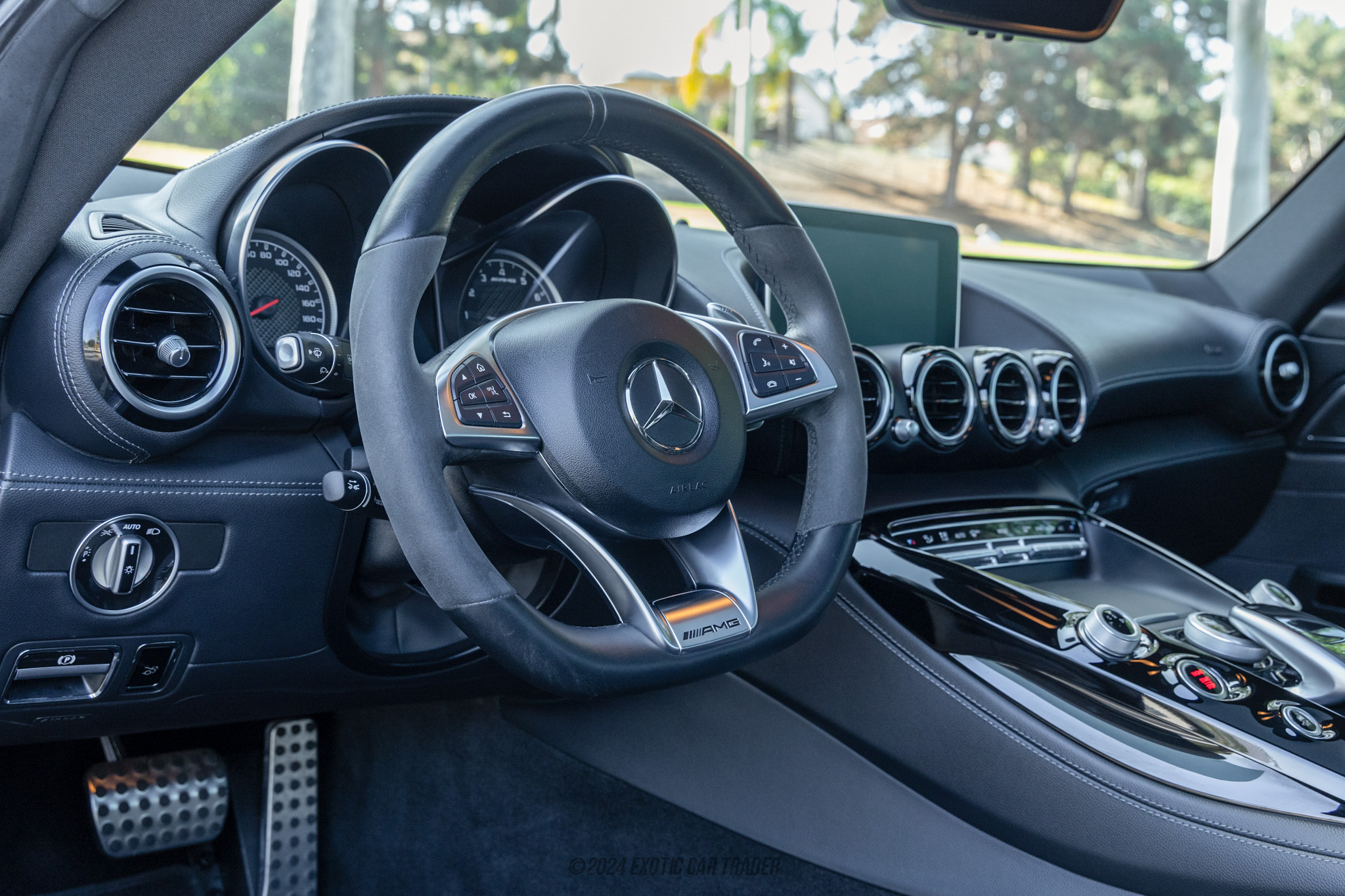 2019 Mercedes-Benz AMG GT - Interior Photo