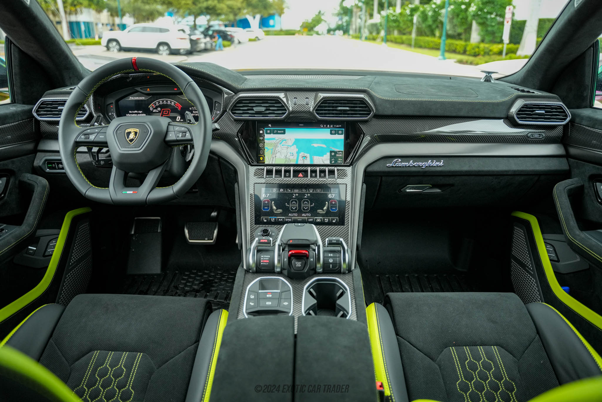 2024 Lamborghini Urus - Interior Photo