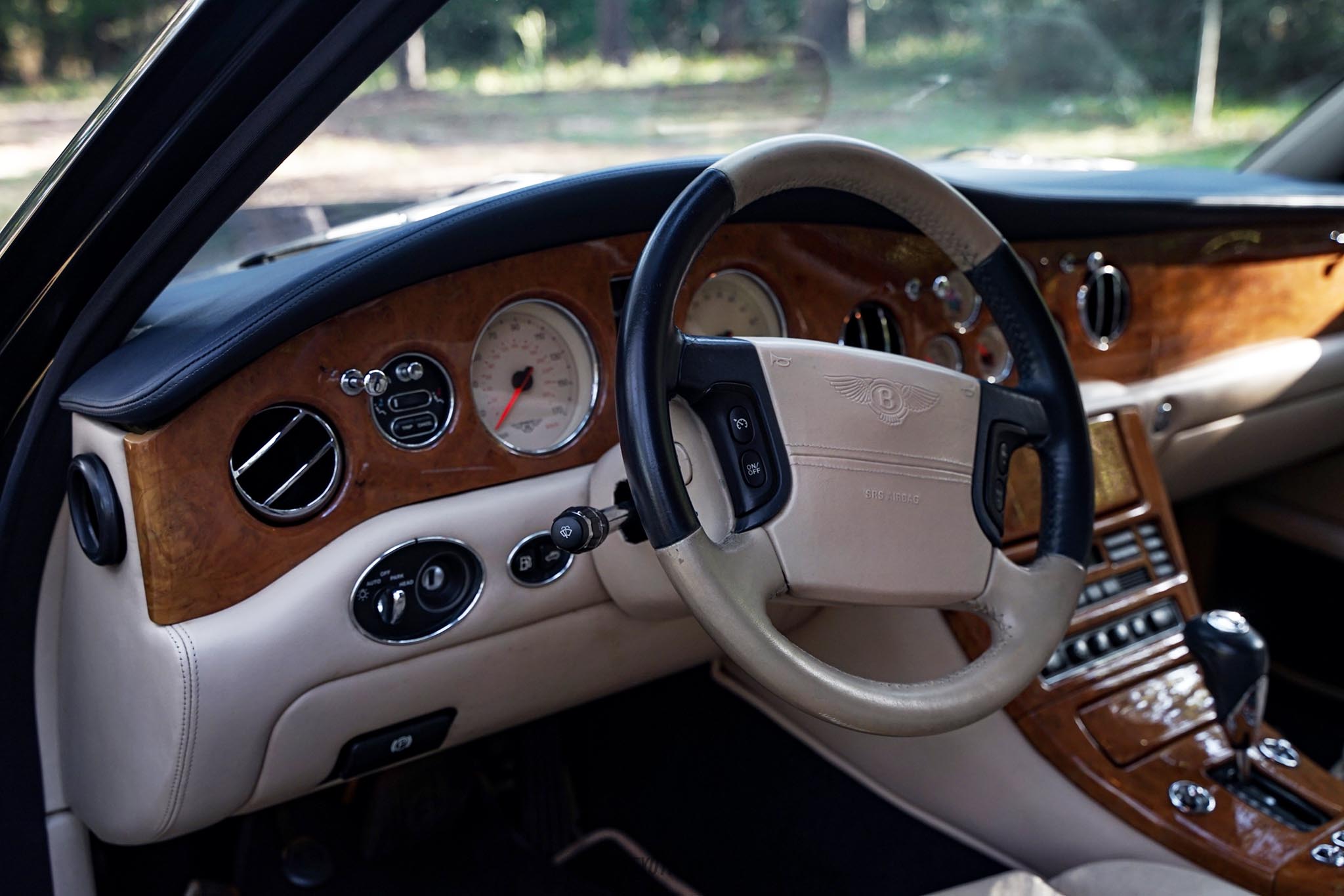 1999 Bentley Arnage - Interior Photo