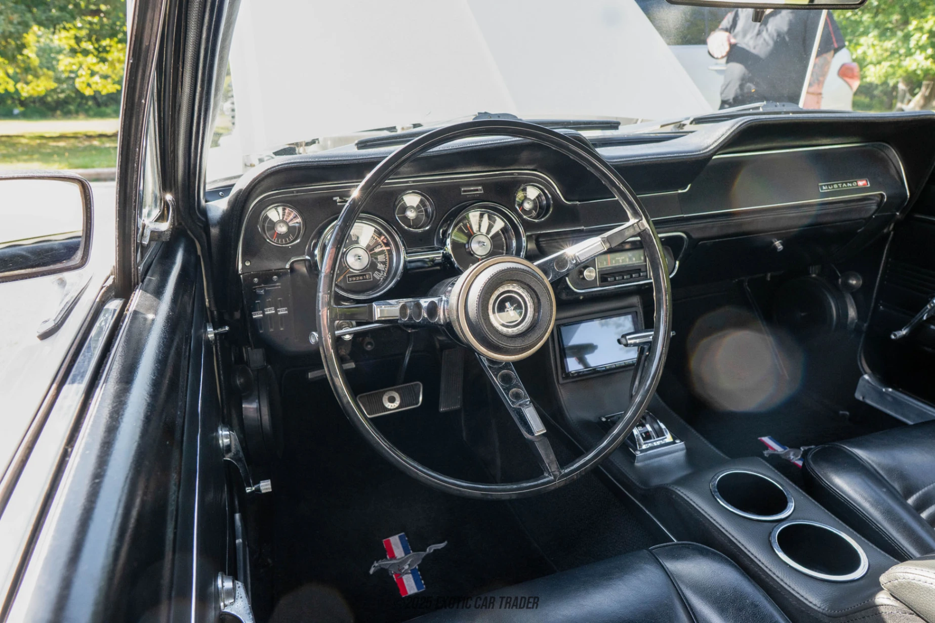 Ford Mustang Ford Mustang - Interior