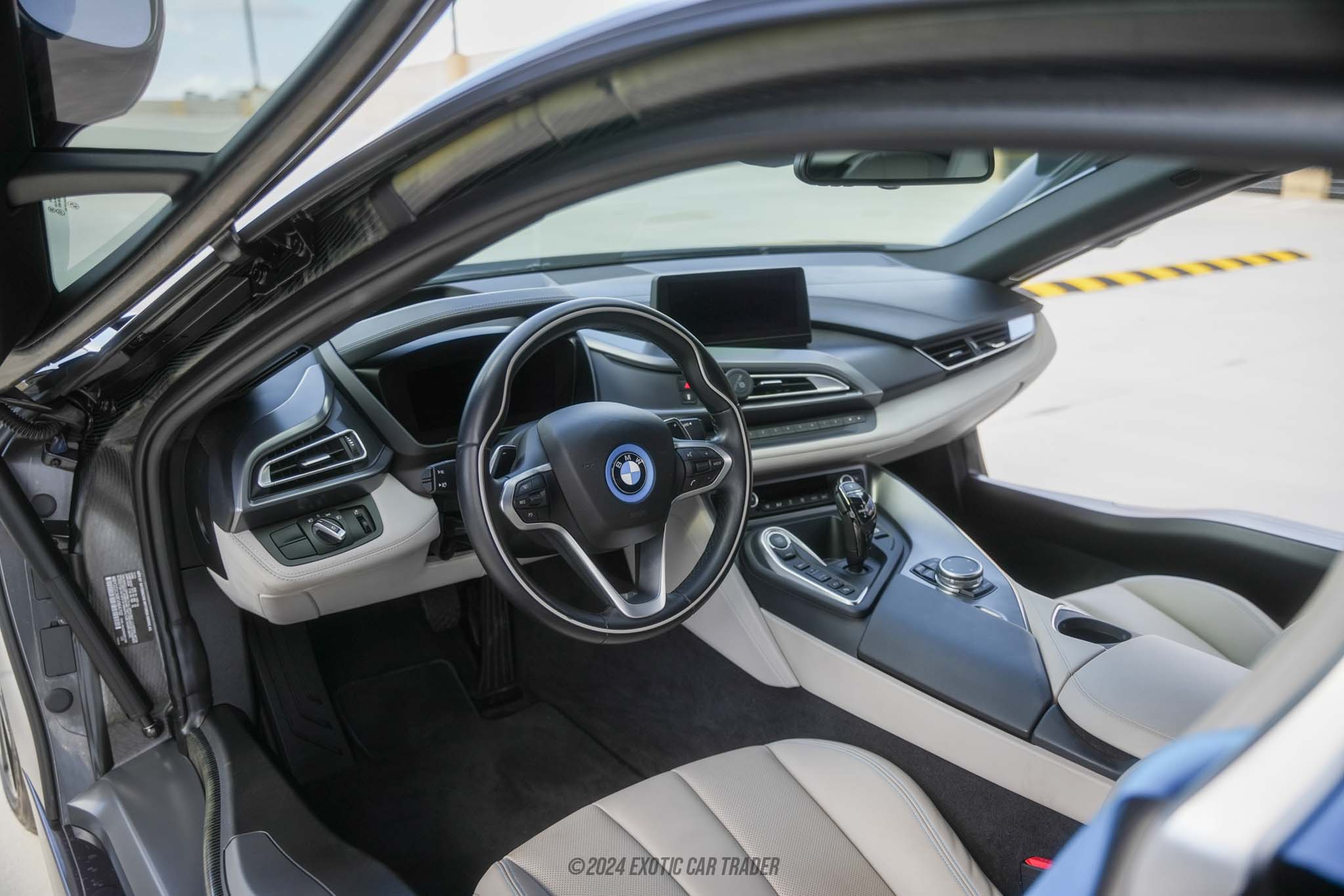2014 BMW i8 - Interior Photo
