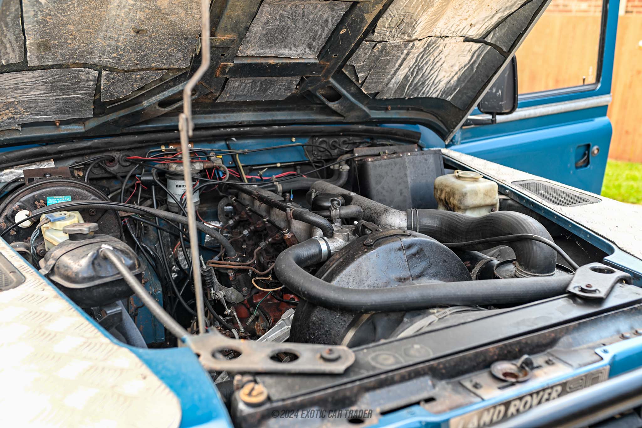 1984 Land Rover Defender - Engine Photo