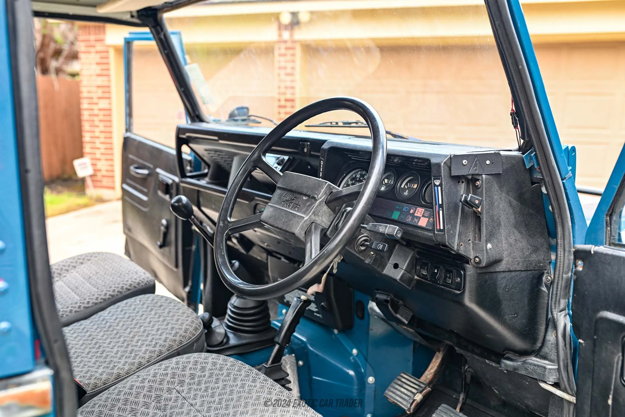 1984 Land Rover Defender - Interior Photo