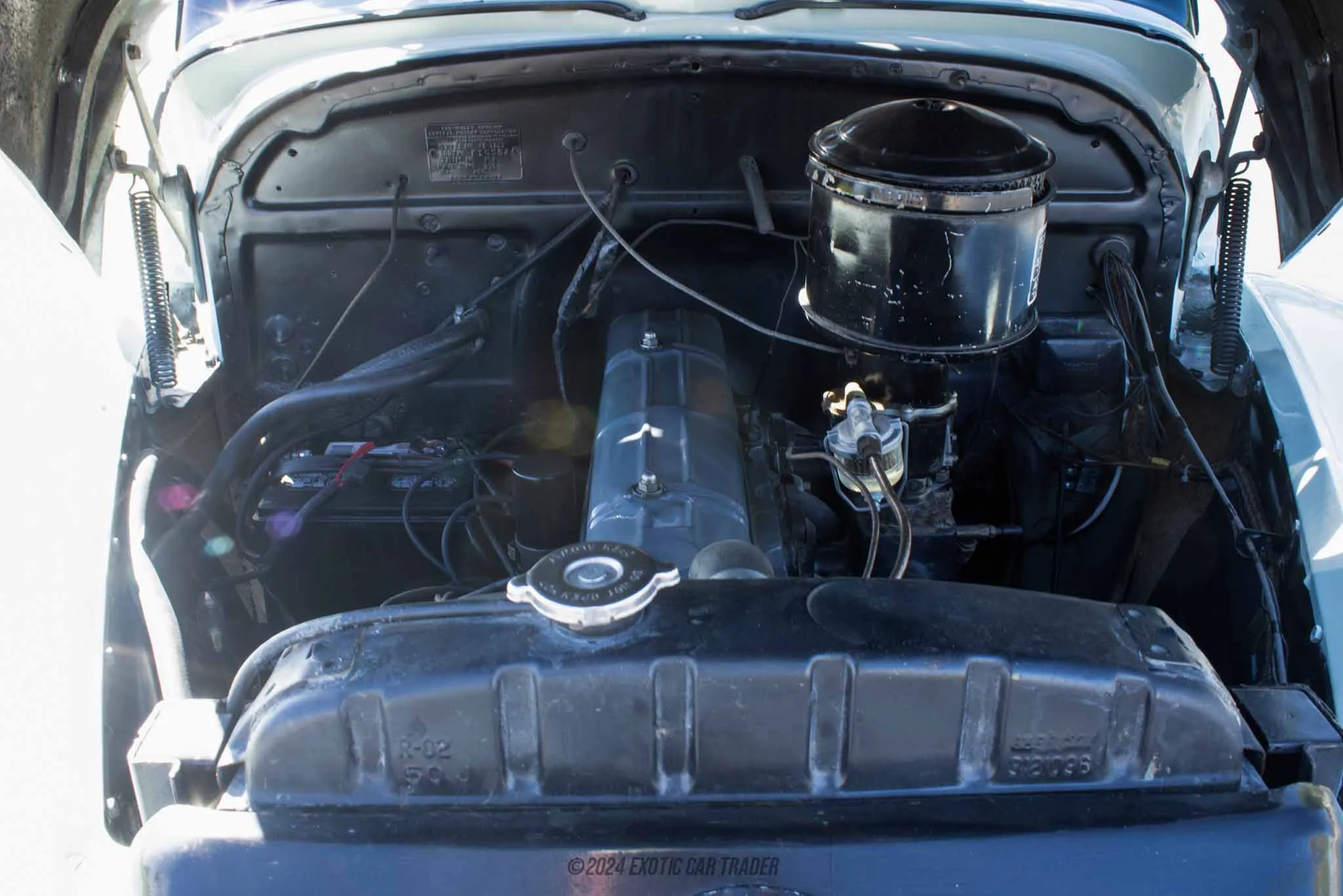 1948 Chevrolet Fleetmaster  - Engine Photo