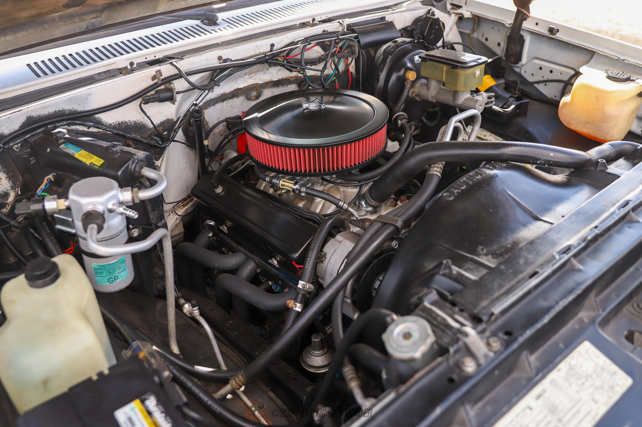 1986 GMC C1500  - Engine Photo