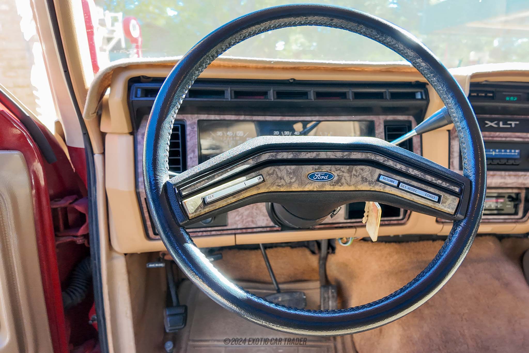 1985 Ford F-150 - Interior Photo