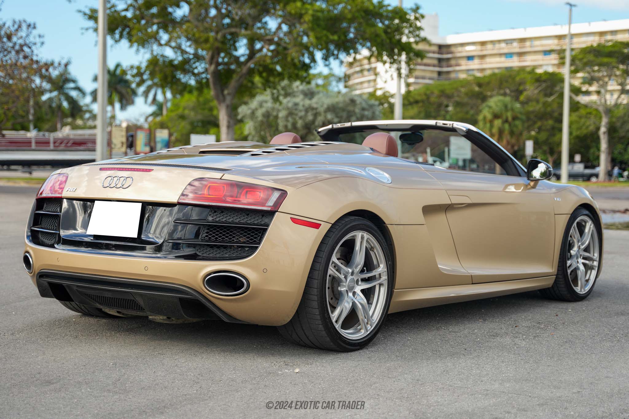 2011 Audi R8 - Engine Photo