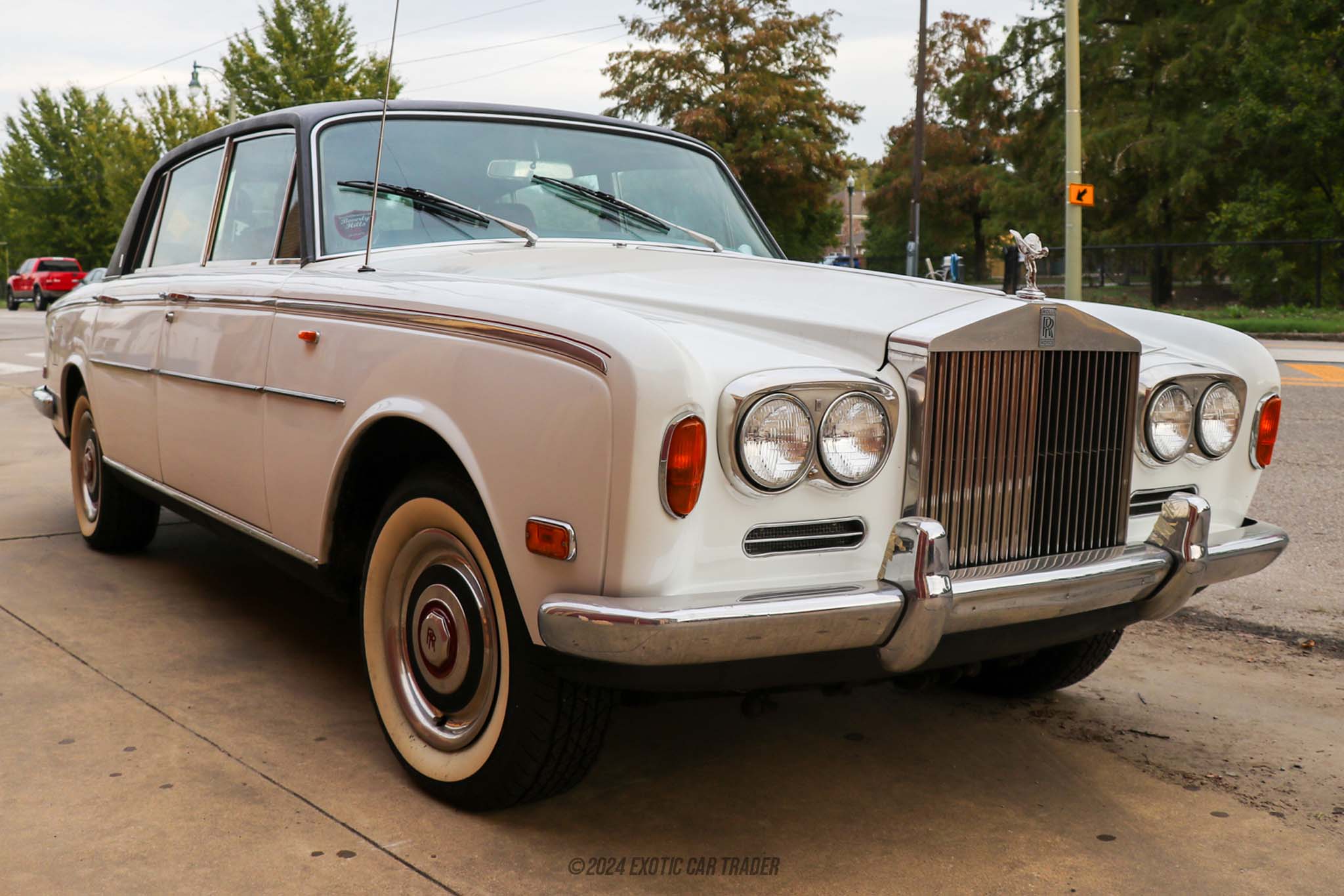 1971 Rolls-Royce Silver Shadow - Overview Photo