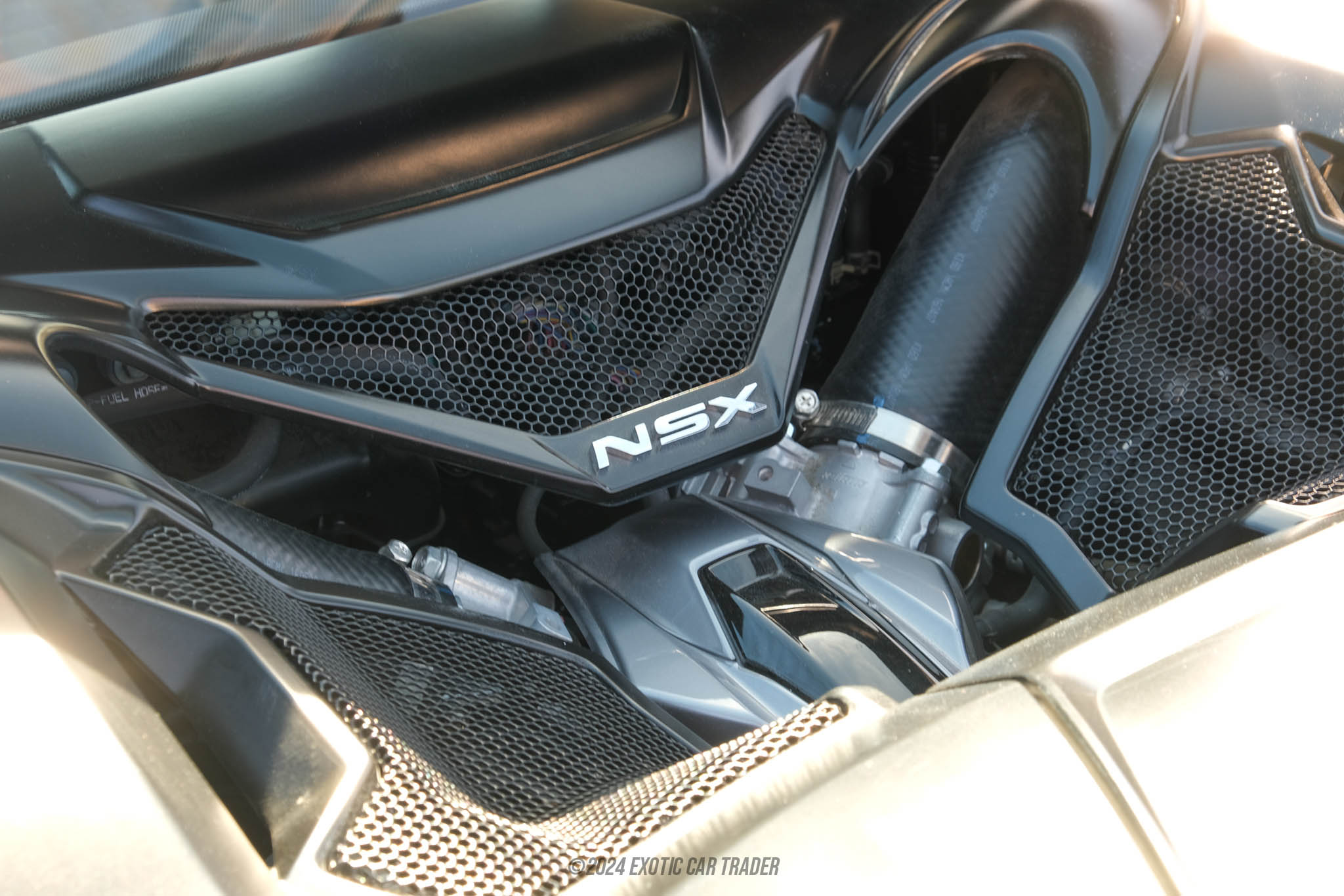 2017 Acura NSX - Engine Photo