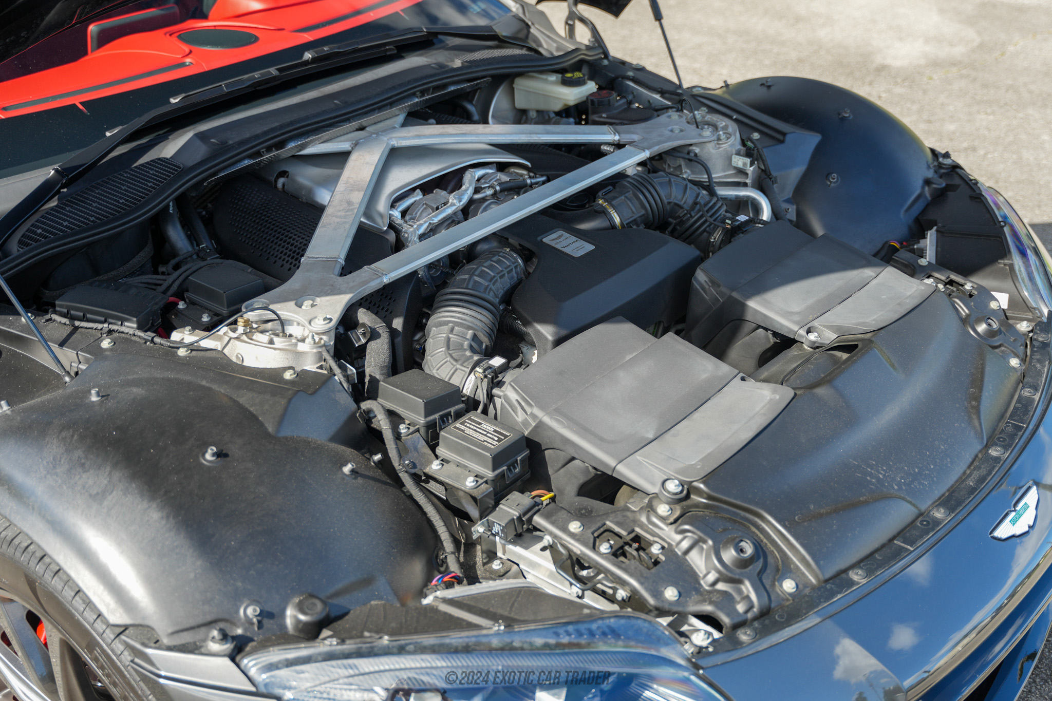 2020 Aston Martin Vantage - Engine Photo