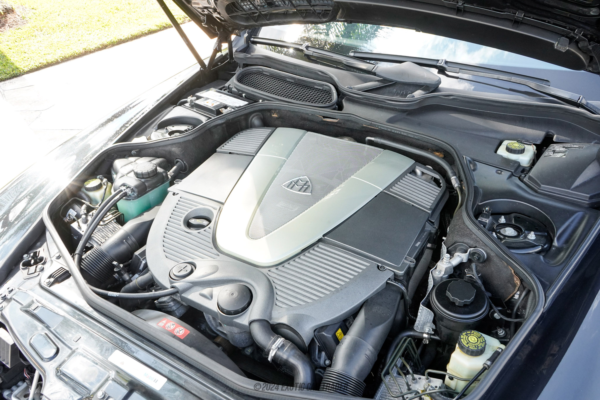 2009 Maybach 62 - Engine Photo