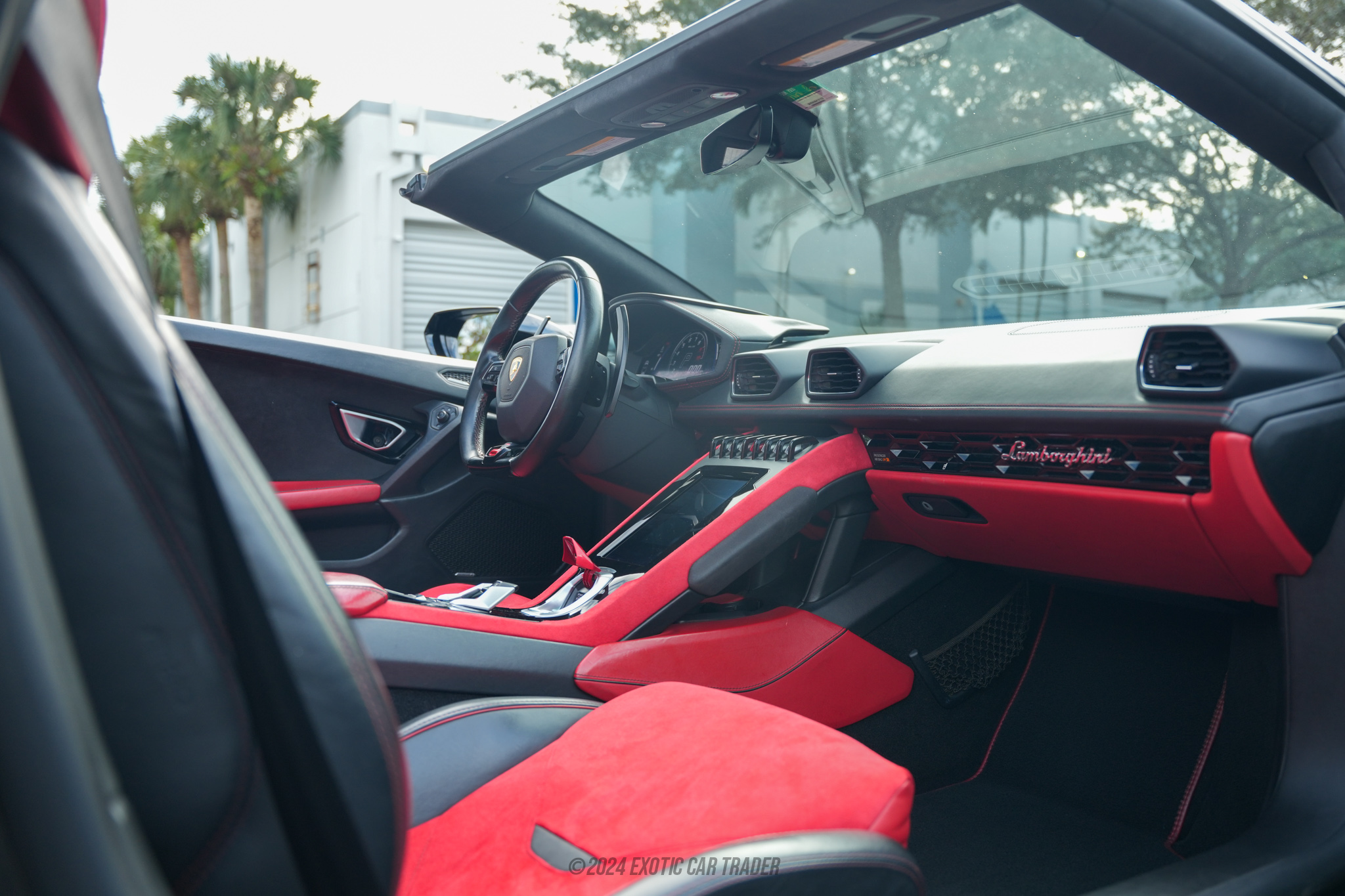 2021 Lamborghini Huracan - Interior Photo