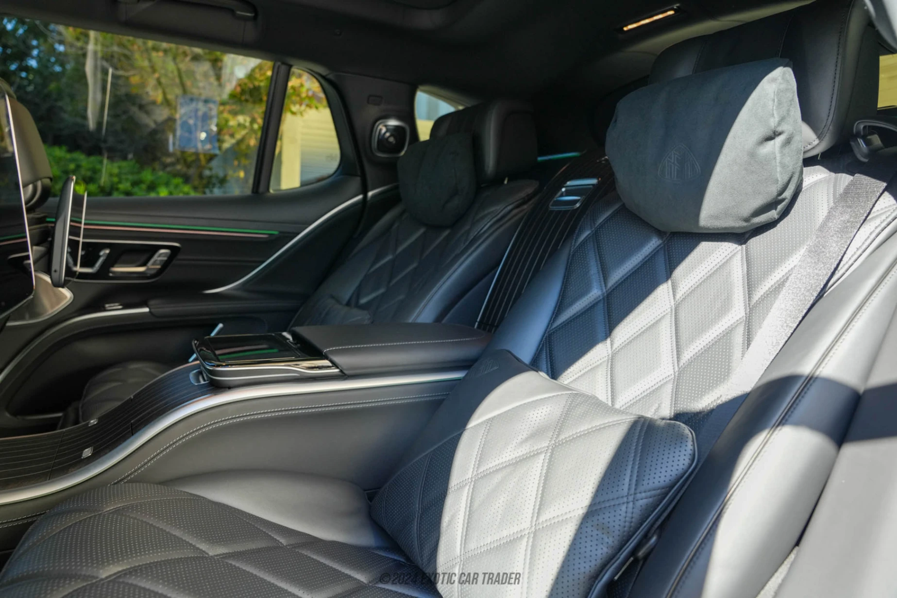 2024 Mercedes-Benz Maybach EQS 680 - Interior Photo
