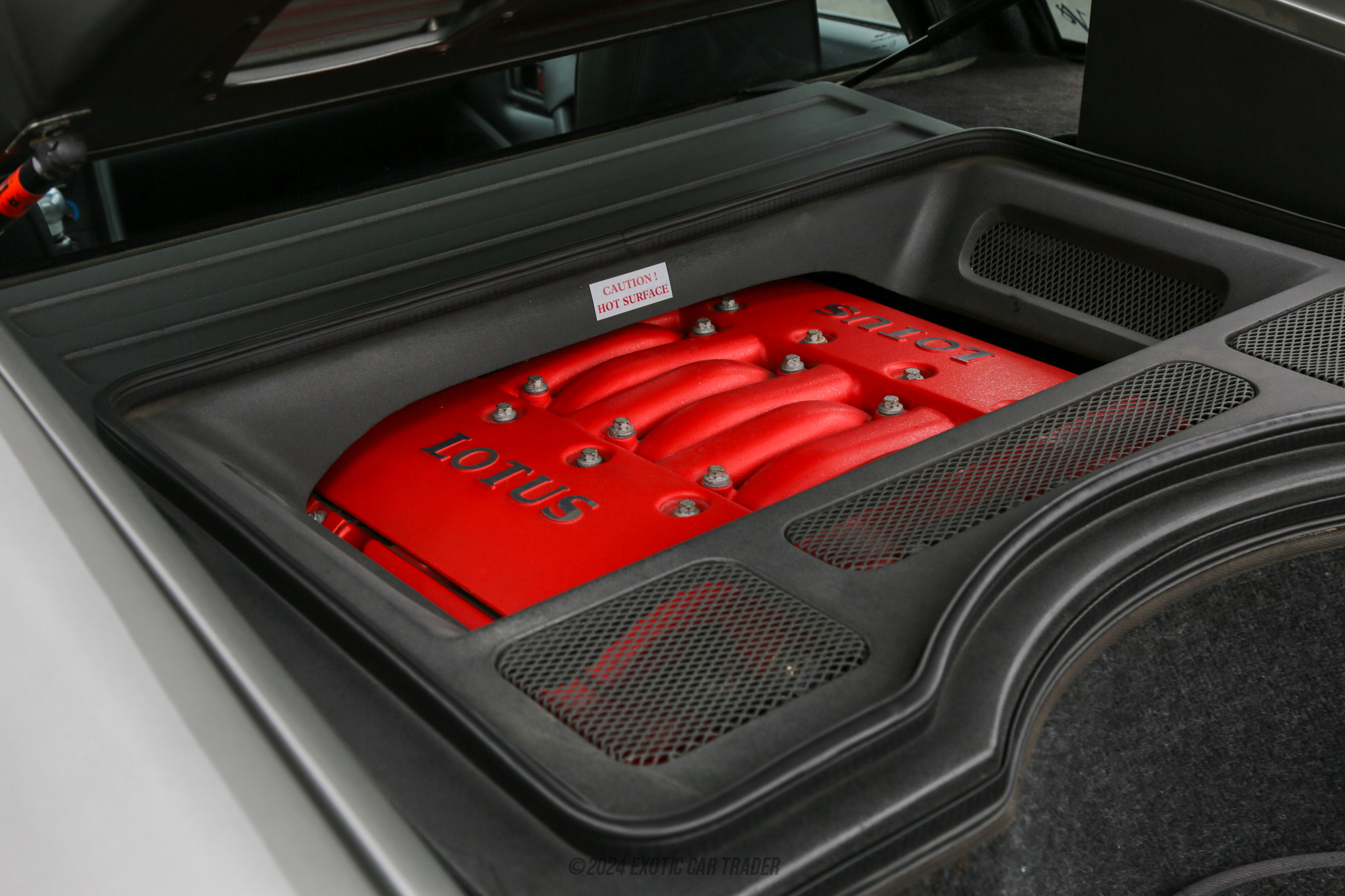 2001 Lotus Esprit - Engine Photo