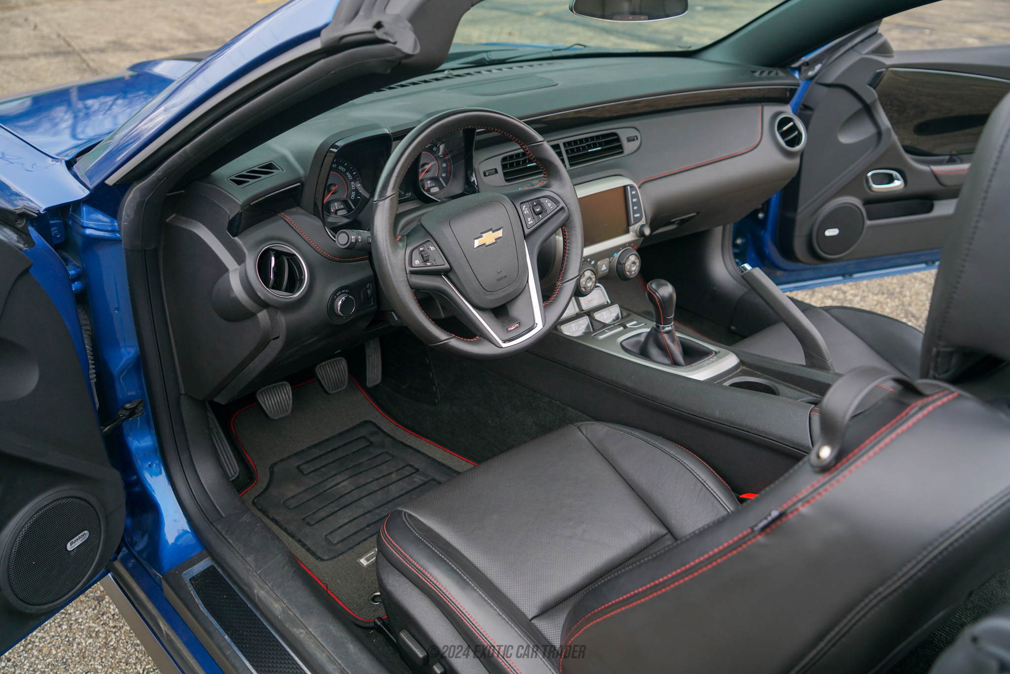 2013 Chevrolet Camaro - Interior Photo