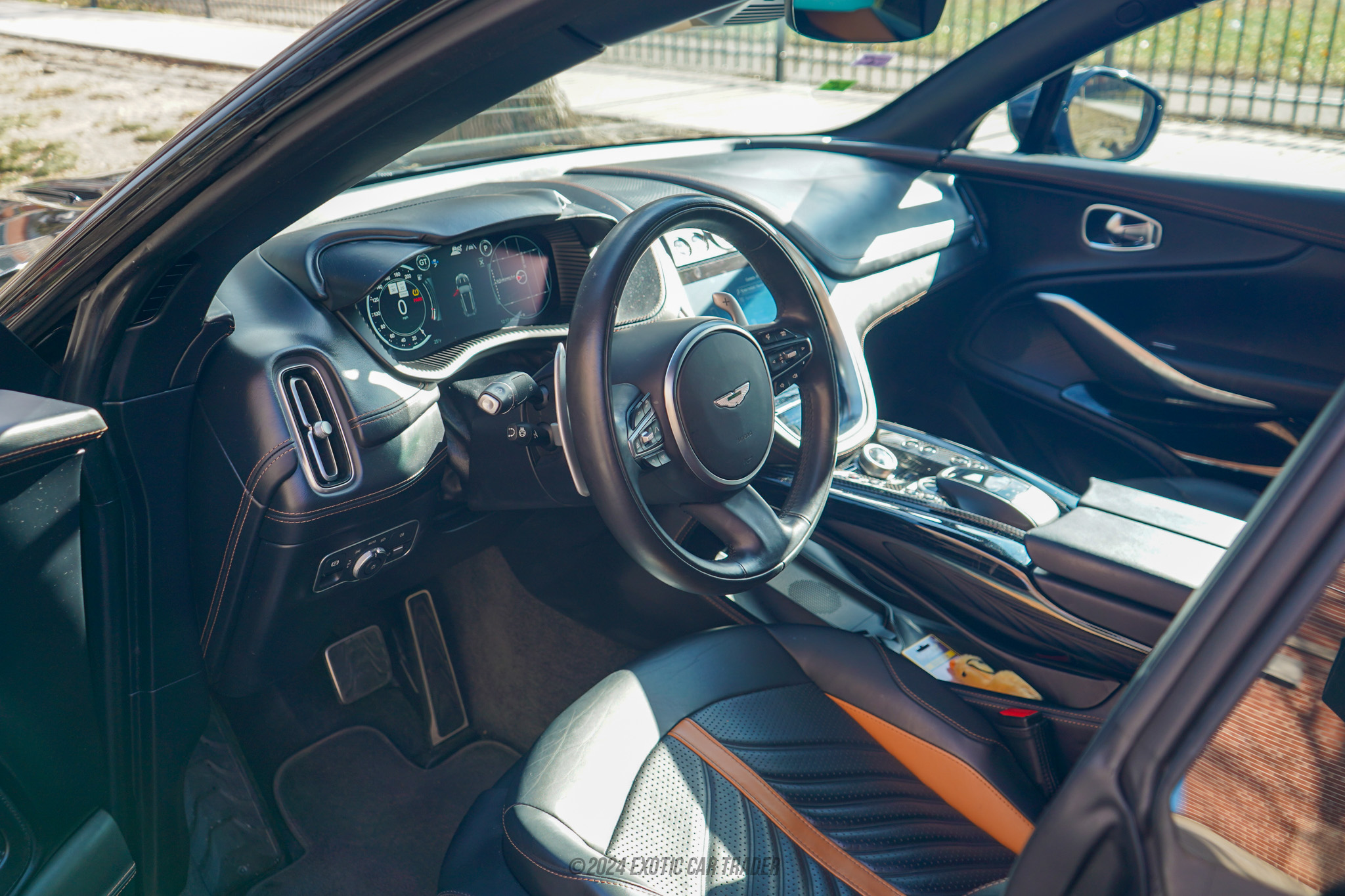 2023 Aston Martin DBX 707 - Interior Photo