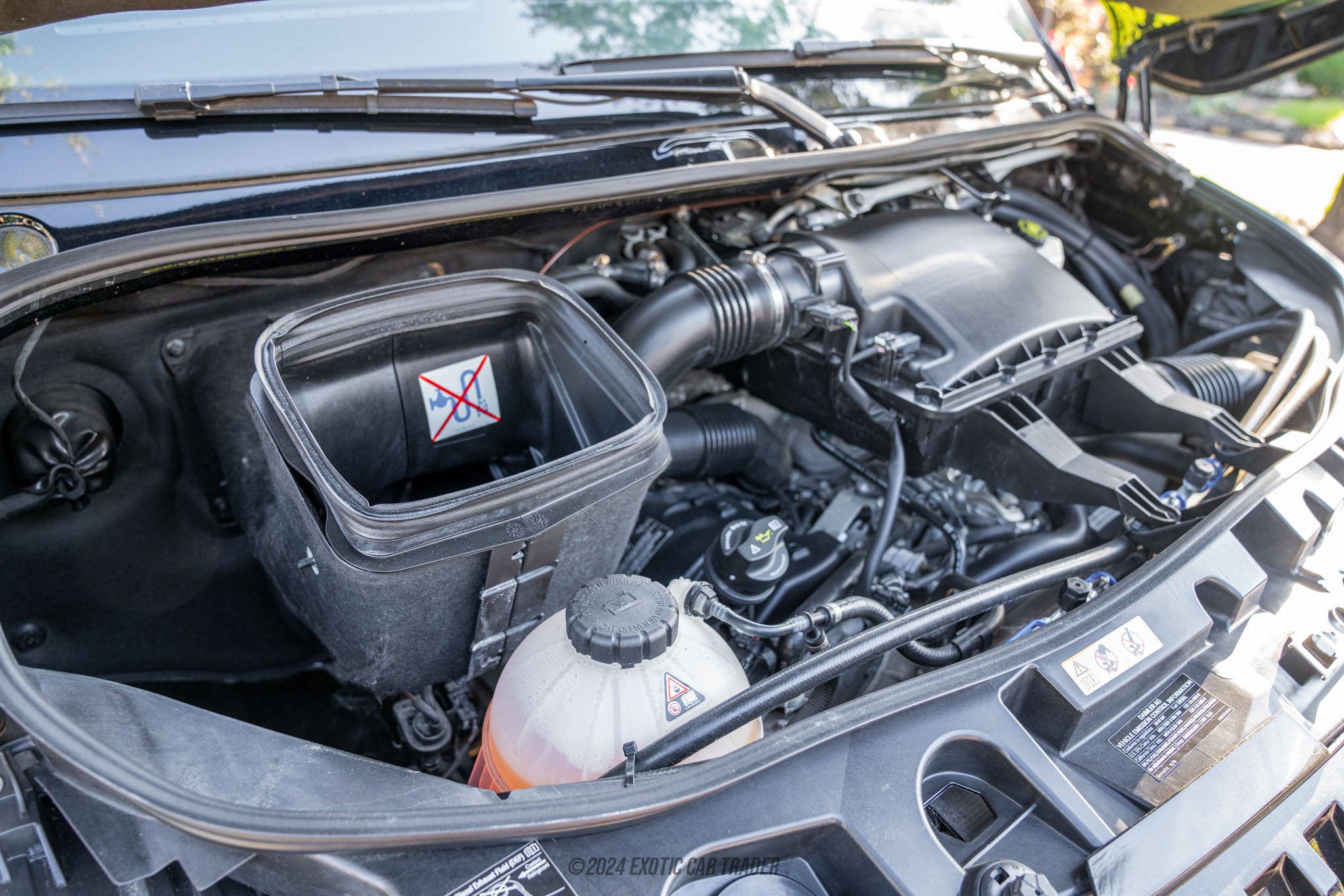 2019 Mercedes-Benz Sprinter 3500 - Engine Photo