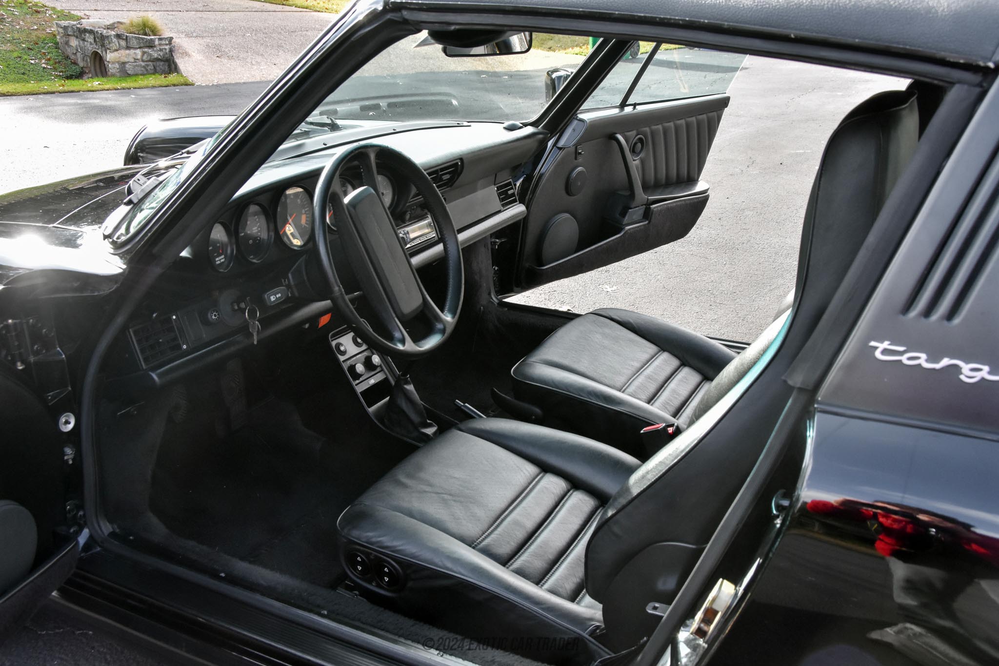 1988 Porsche 911 - Interior Photo