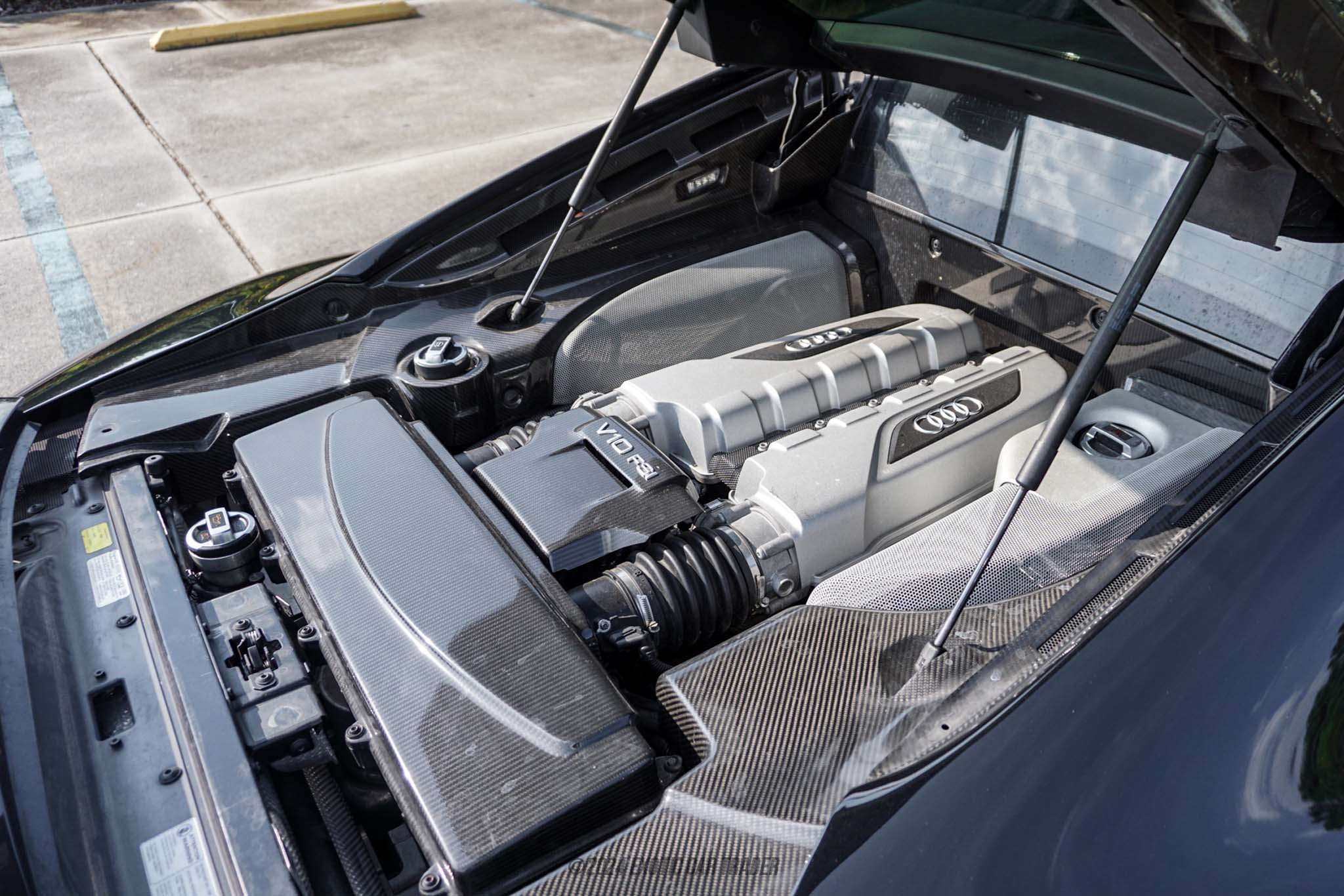 2011 Audi R8 - Engine Photo