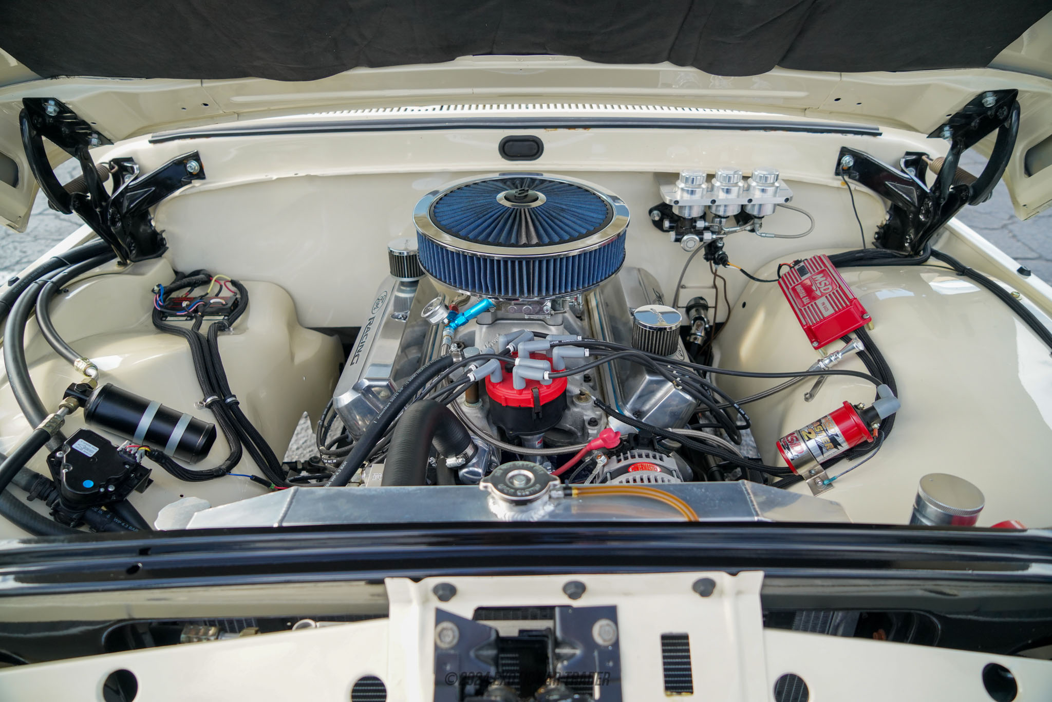 1962 Ford F-100 - Engine Photo