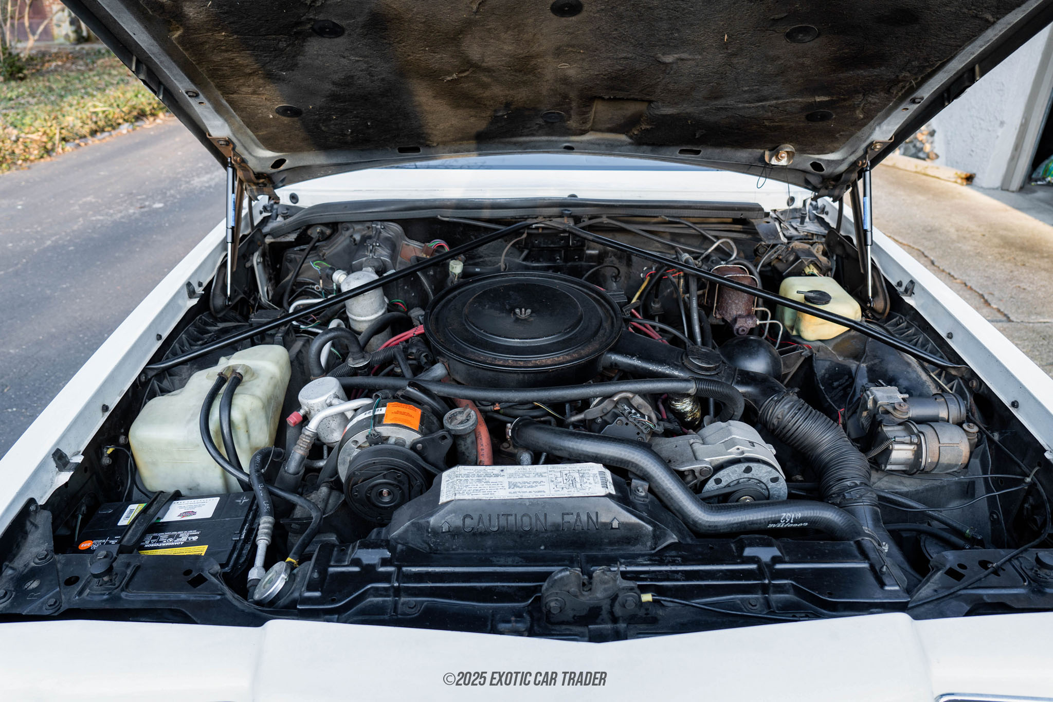 1984 Buick Riviera - Engine Photo