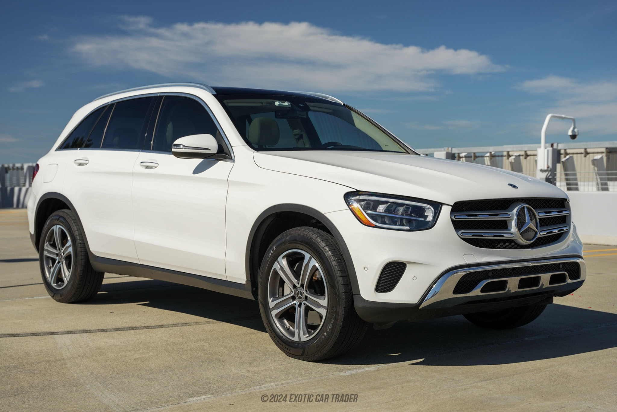 2021 Mercedes-Benz GLC300 - Overview Photo
