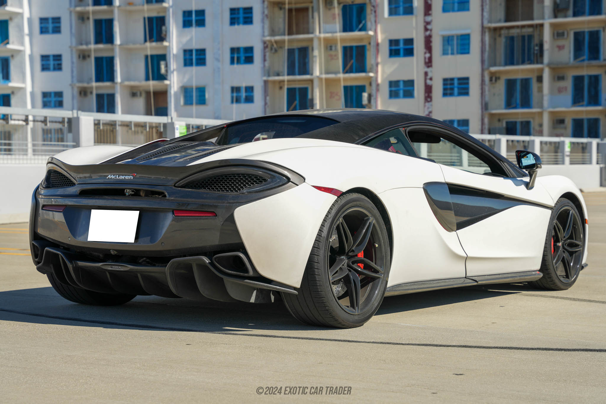 2017 McLaren 570S - Engine Photo
