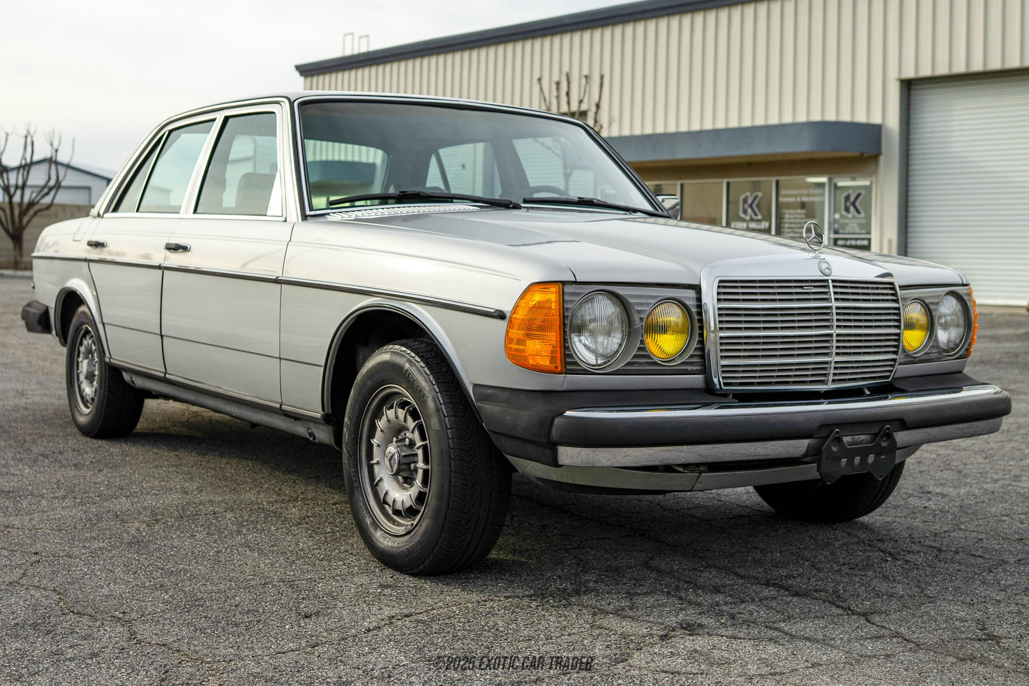 1982 Mercedes-Benz 300D - Overview Photo