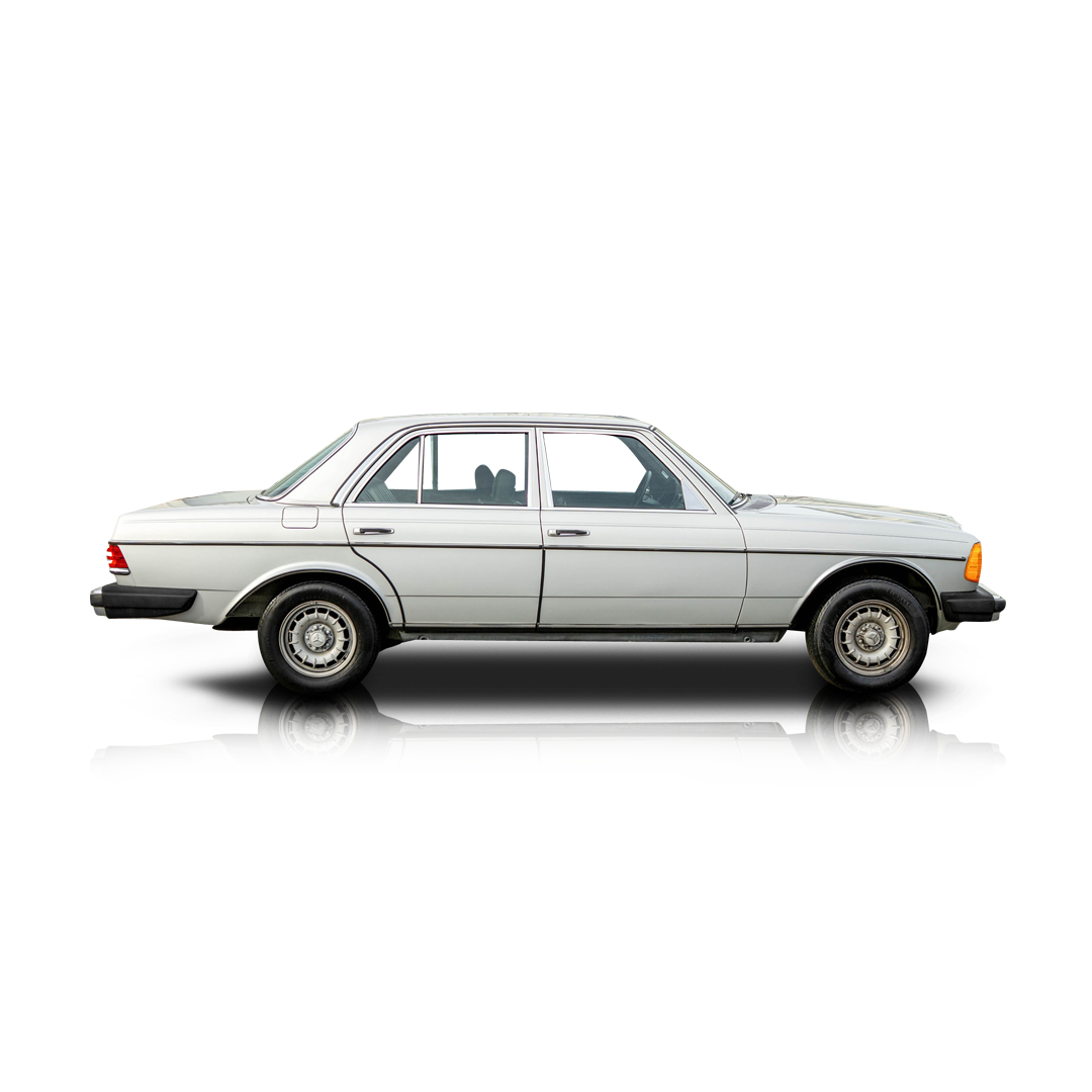 1982 Mercedes-Benz 300D - Passenger side